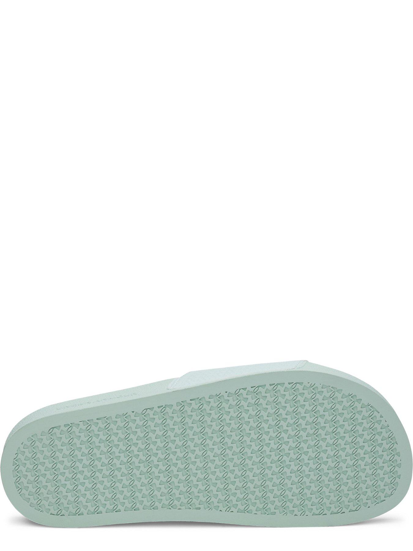 under-armour-womens-armr-slider-greendetail