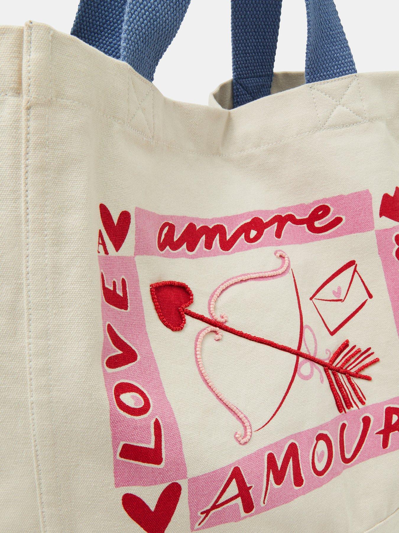 Image 4 of 5 of Accessorize Amore Shopper Bag - Cream