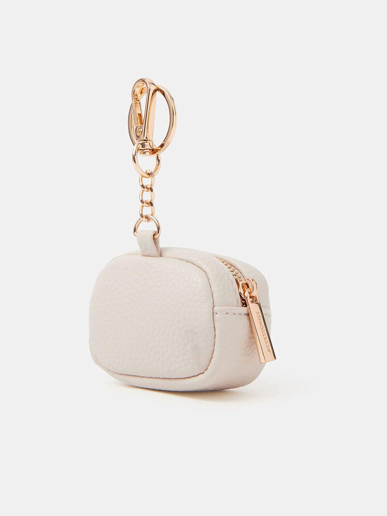 accessorize-strawberry-airpod-case-keyring-creamback