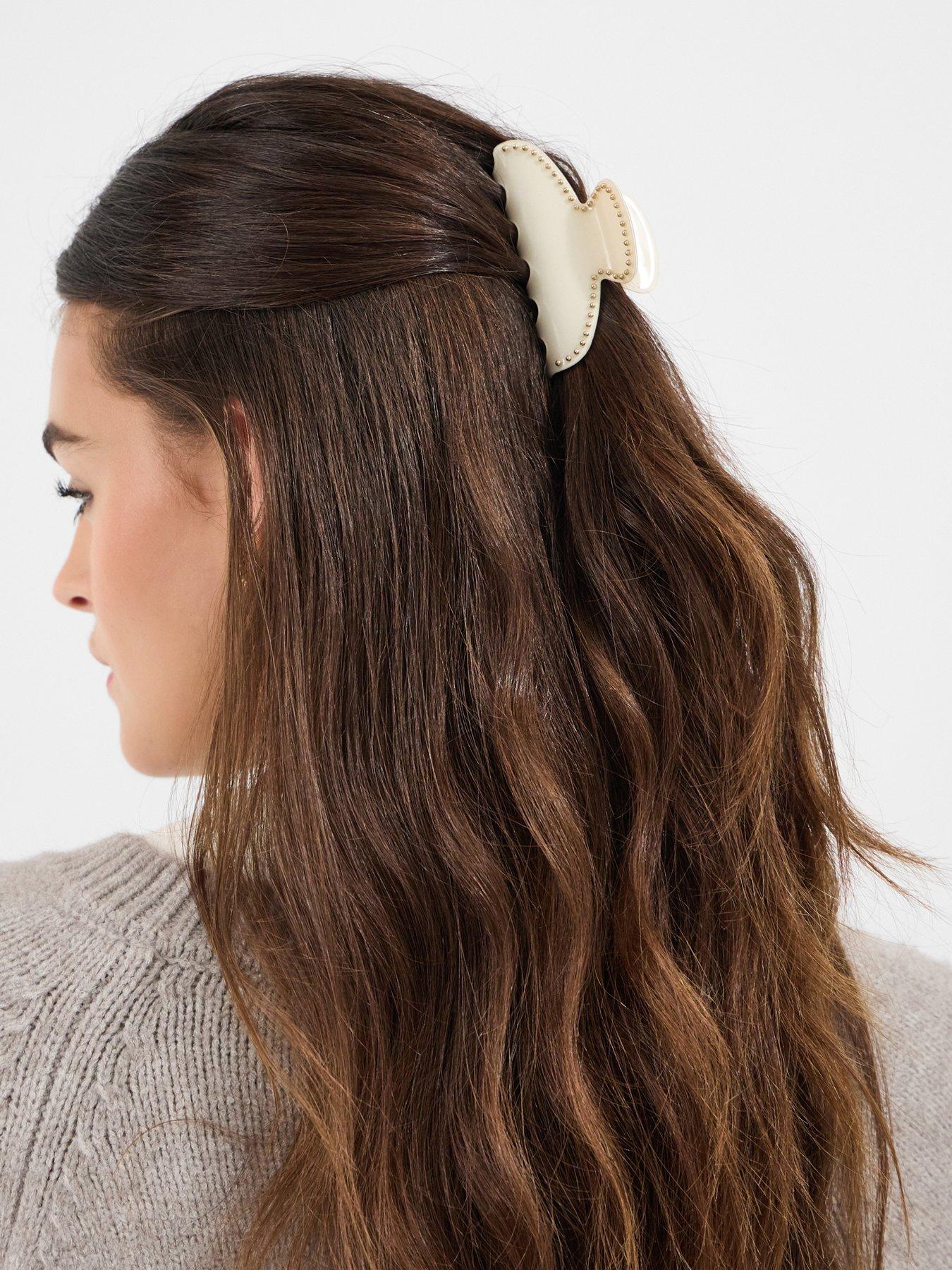 accessorize-stud-claw-clipstillFront