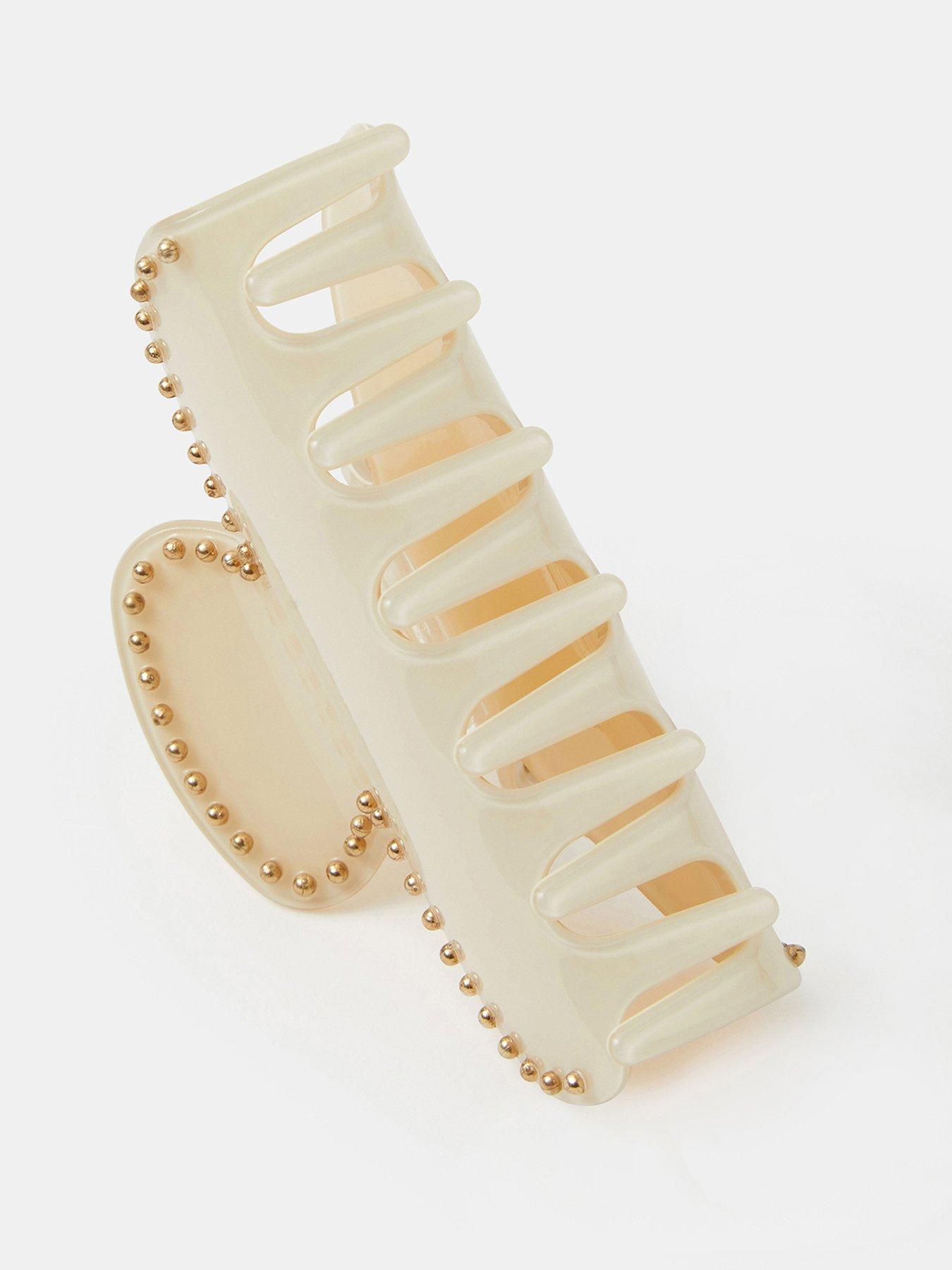 accessorize-stud-claw-clipback