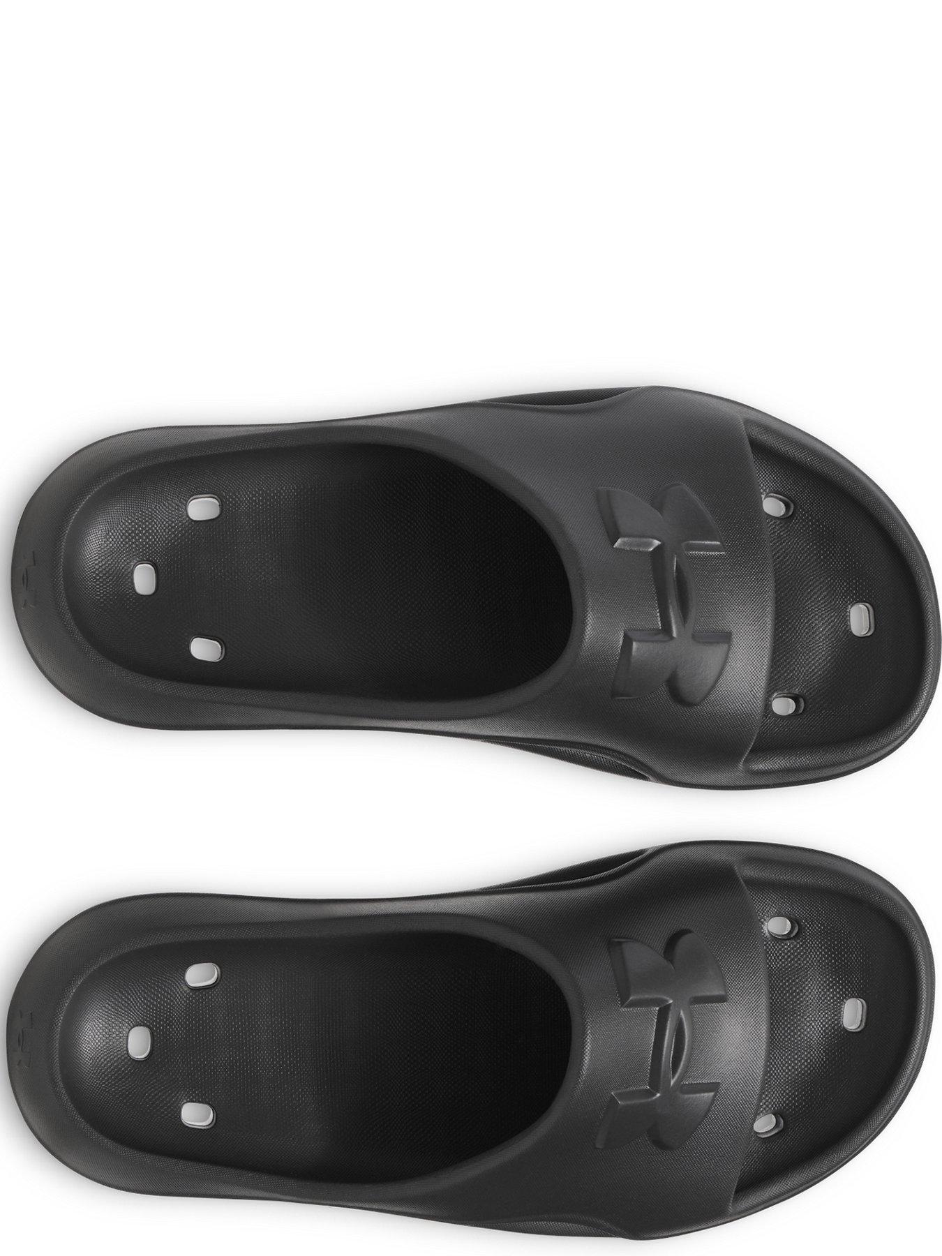 under-armour-womens-locker-slider-blackoutfit