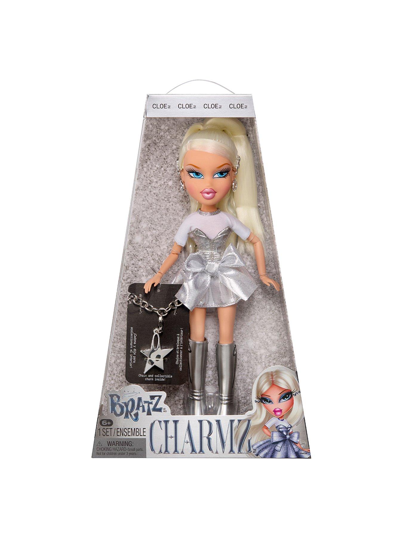Image 7 of 7 of Bratz Bratz Charmz Doll - Cloe