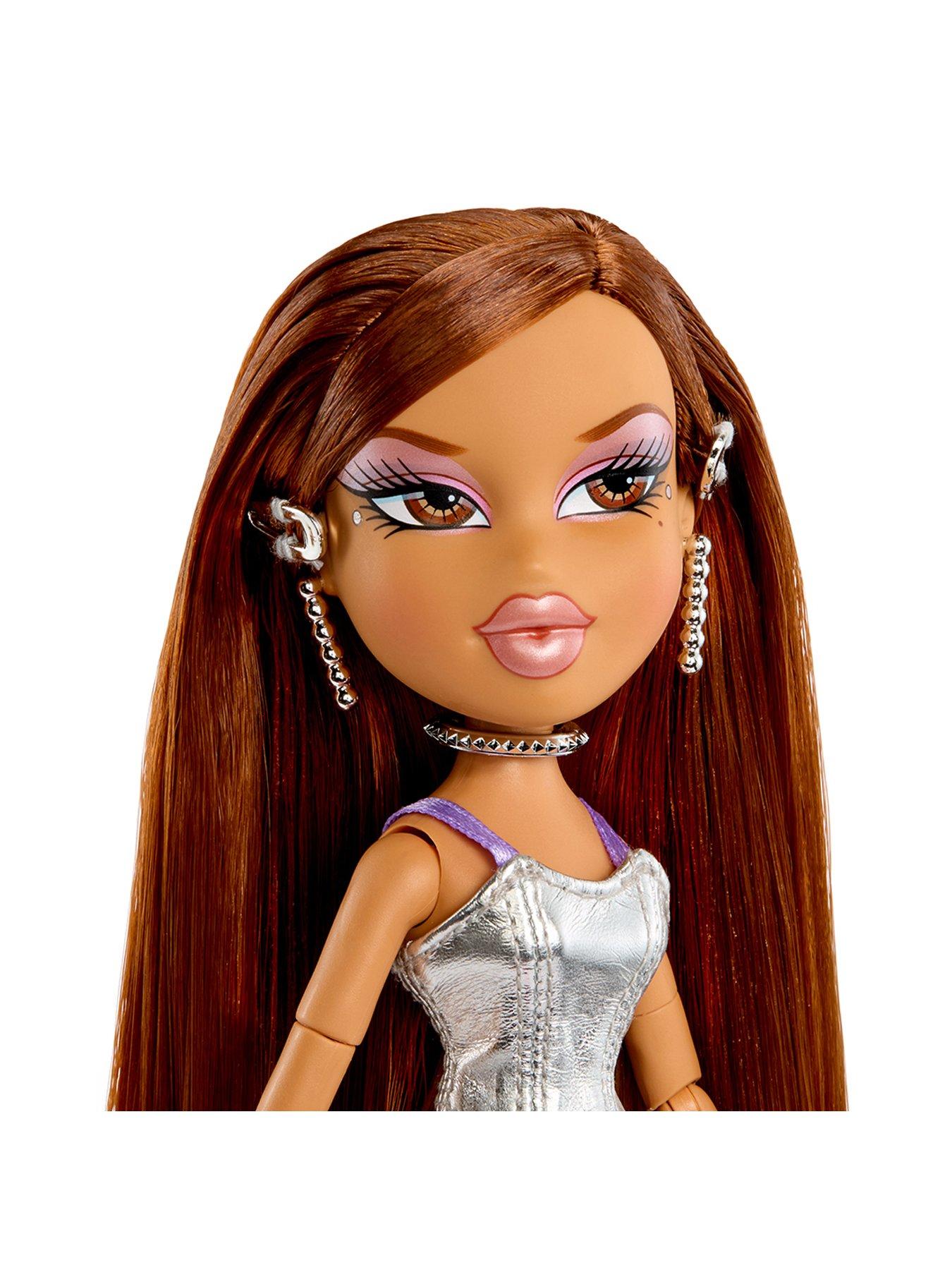 bratz-bratz-charmz-doll-yasminstillFront
