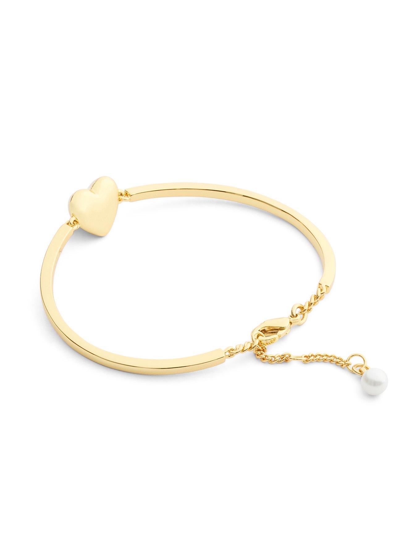 coach-enamel-c-heart-bracelet-whiteoutfit