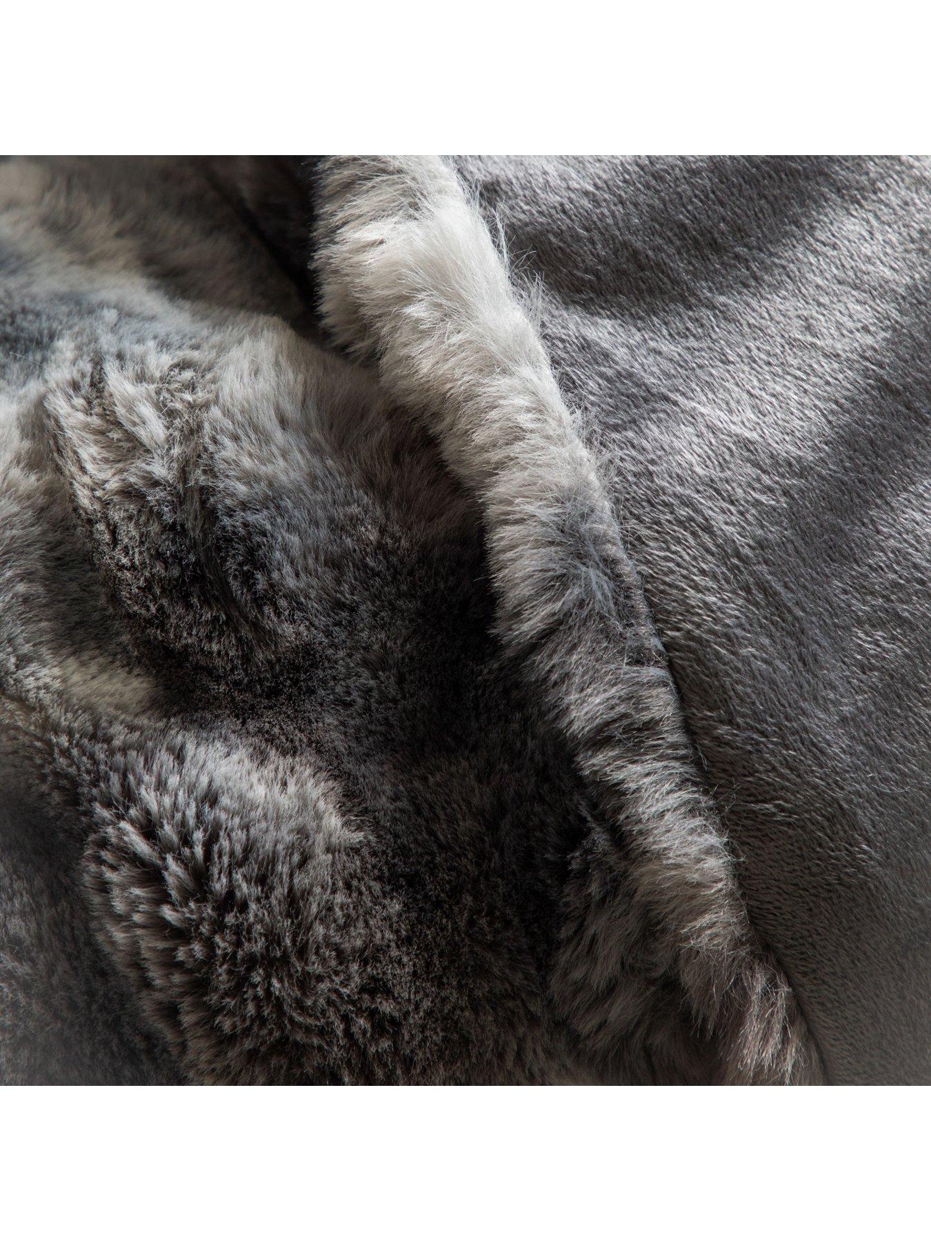Image 3 of 6 of Gallery Marshmallow Rabbit Faux Fur Throw 1300x1700mm