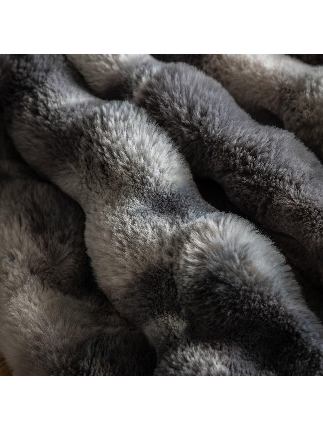 Image 4 of 6 of Gallery Marshmallow Rabbit Faux Fur Throw 1300x1700mm