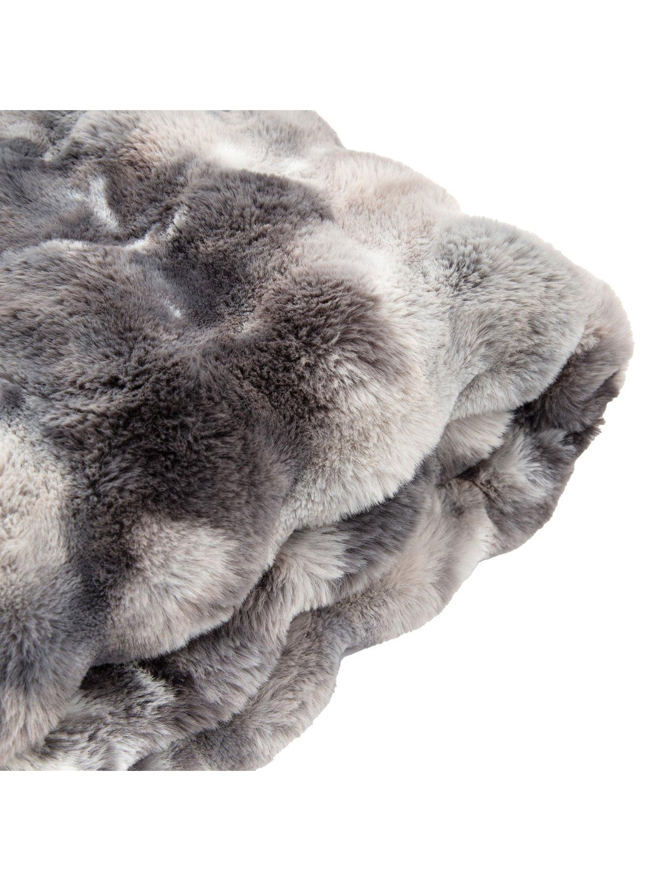 Image 5 of 6 of Gallery Marshmallow Rabbit Faux Fur Throw 1300x1700mm