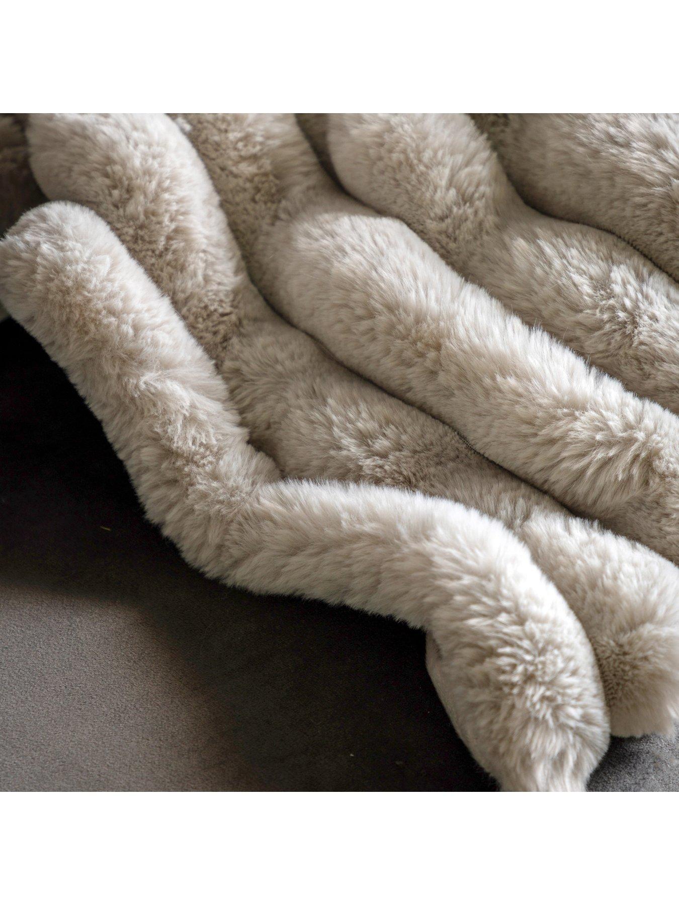 gallery-ribbed-faux-fur-throw-natural-1300x1700mmback