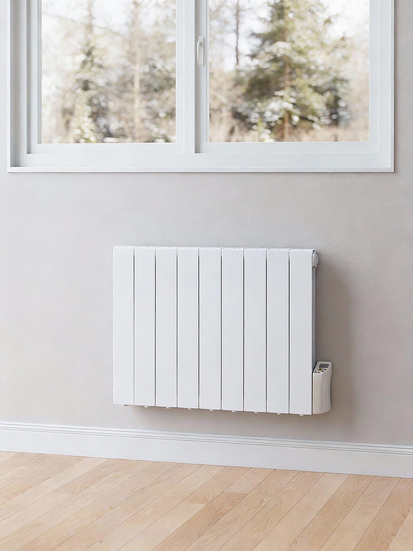 Living And Home 9 Fins 1500W Electric Oil Filled Radiator Space Heater in One Colour