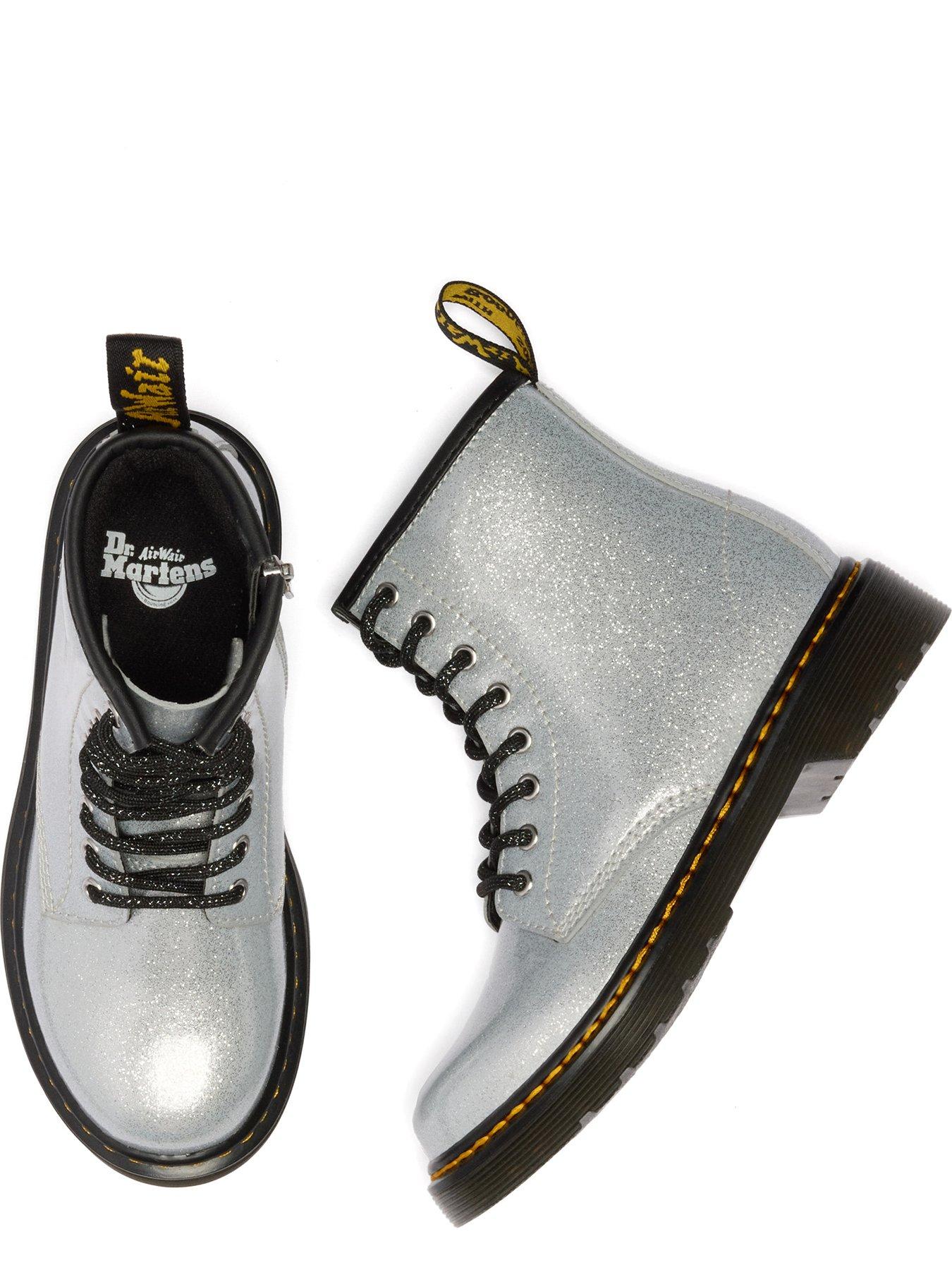 dr-martens-junior-1460-j-8-eye-boot-silversilver-nebula-glitteroutfit