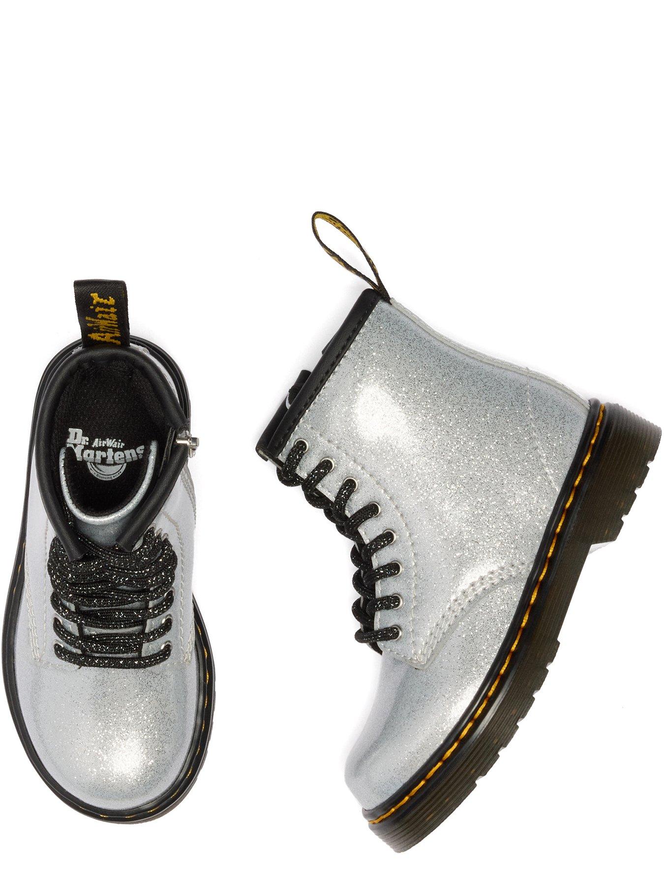 dr-martens-toddler-1460-glitter-lace-up-boot-silveroutfit