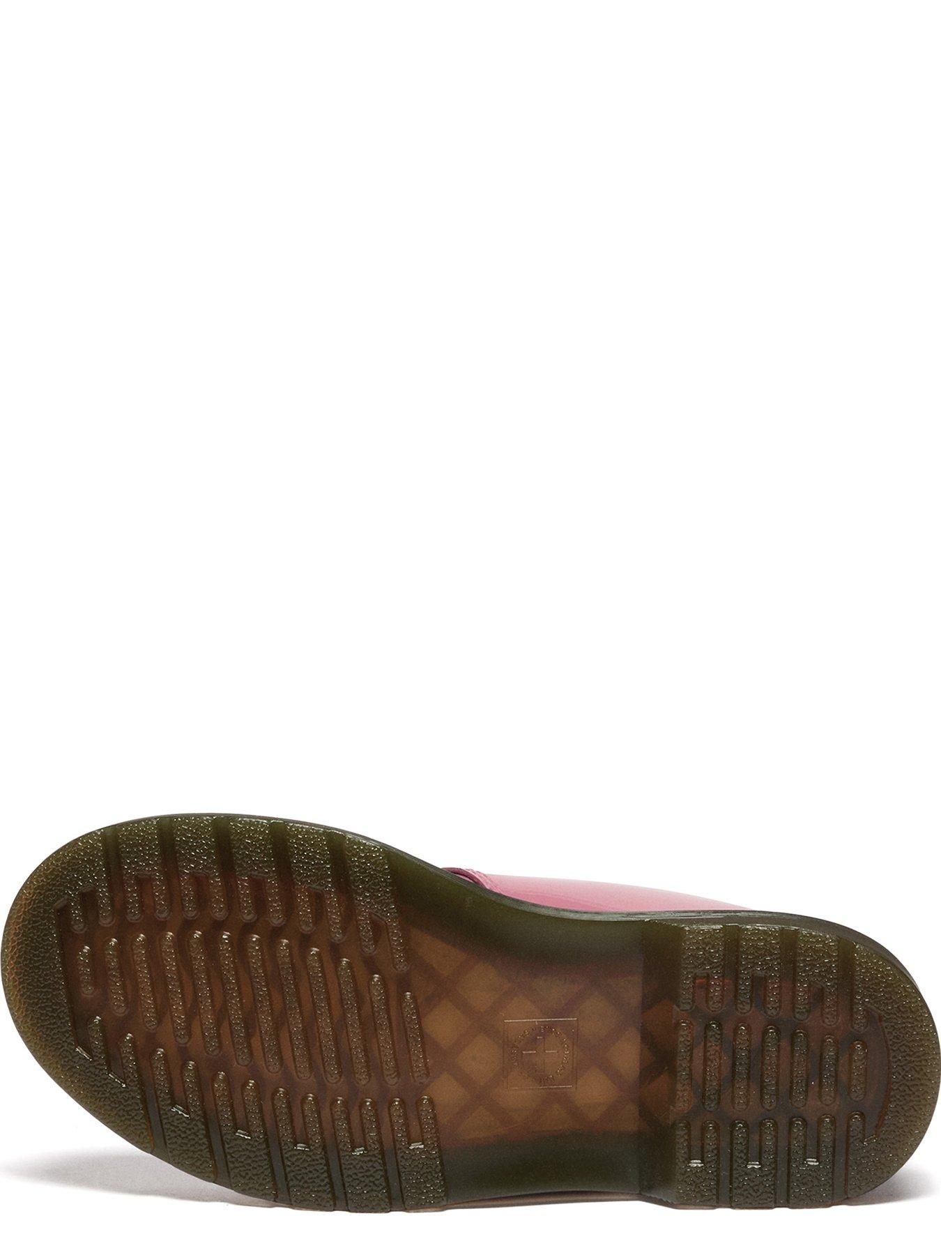 dr-martens-junior-8065-t-bar-patent-leather-shoe-pinkdetail