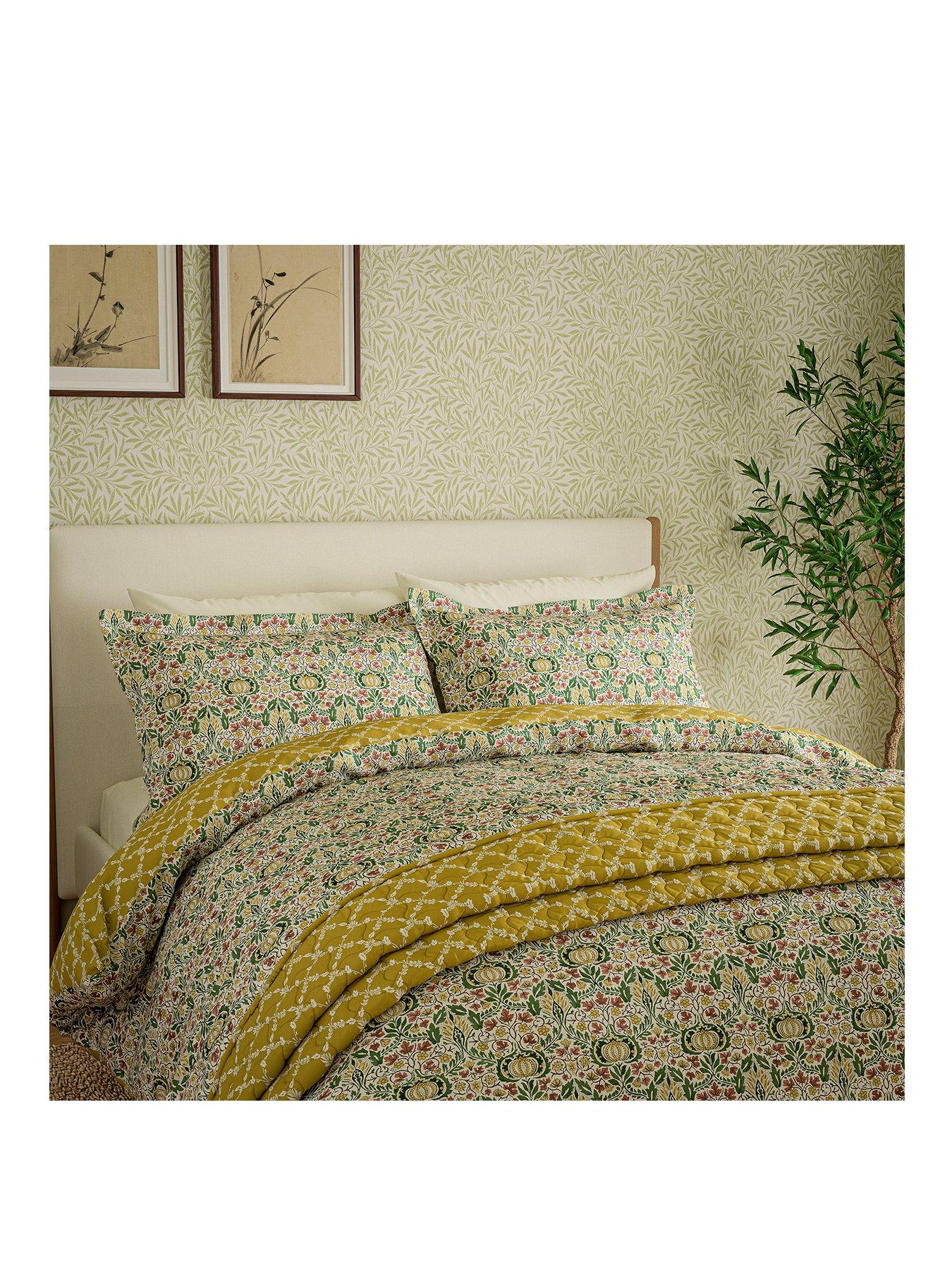 Image 2 of 4 of Morris & Co Little Chintz Cover Set Sk/s Green
