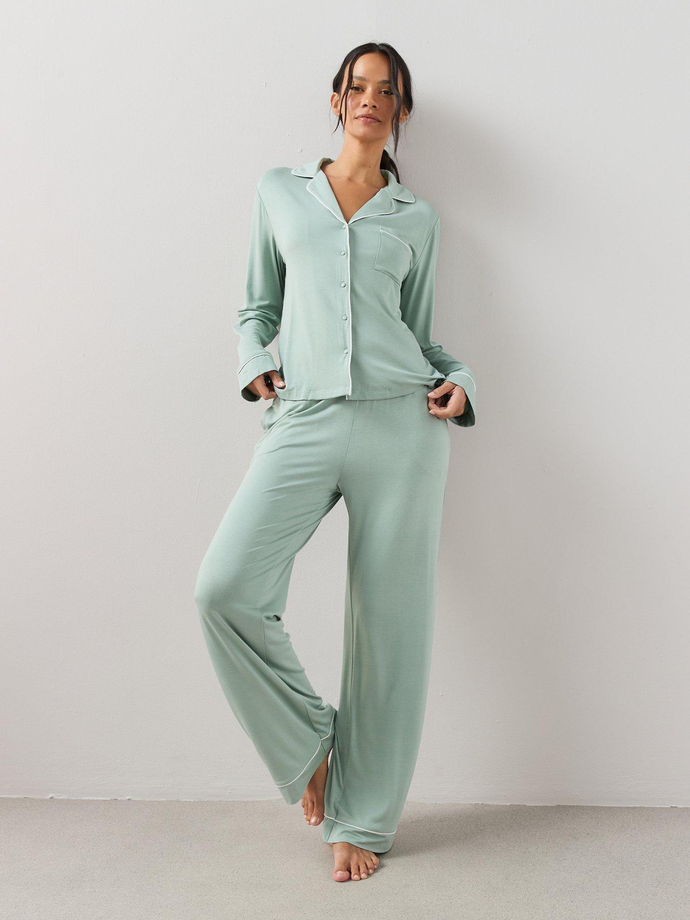 The Very Collection Long Sleeve Jersey Revere Pyjama Set - Green