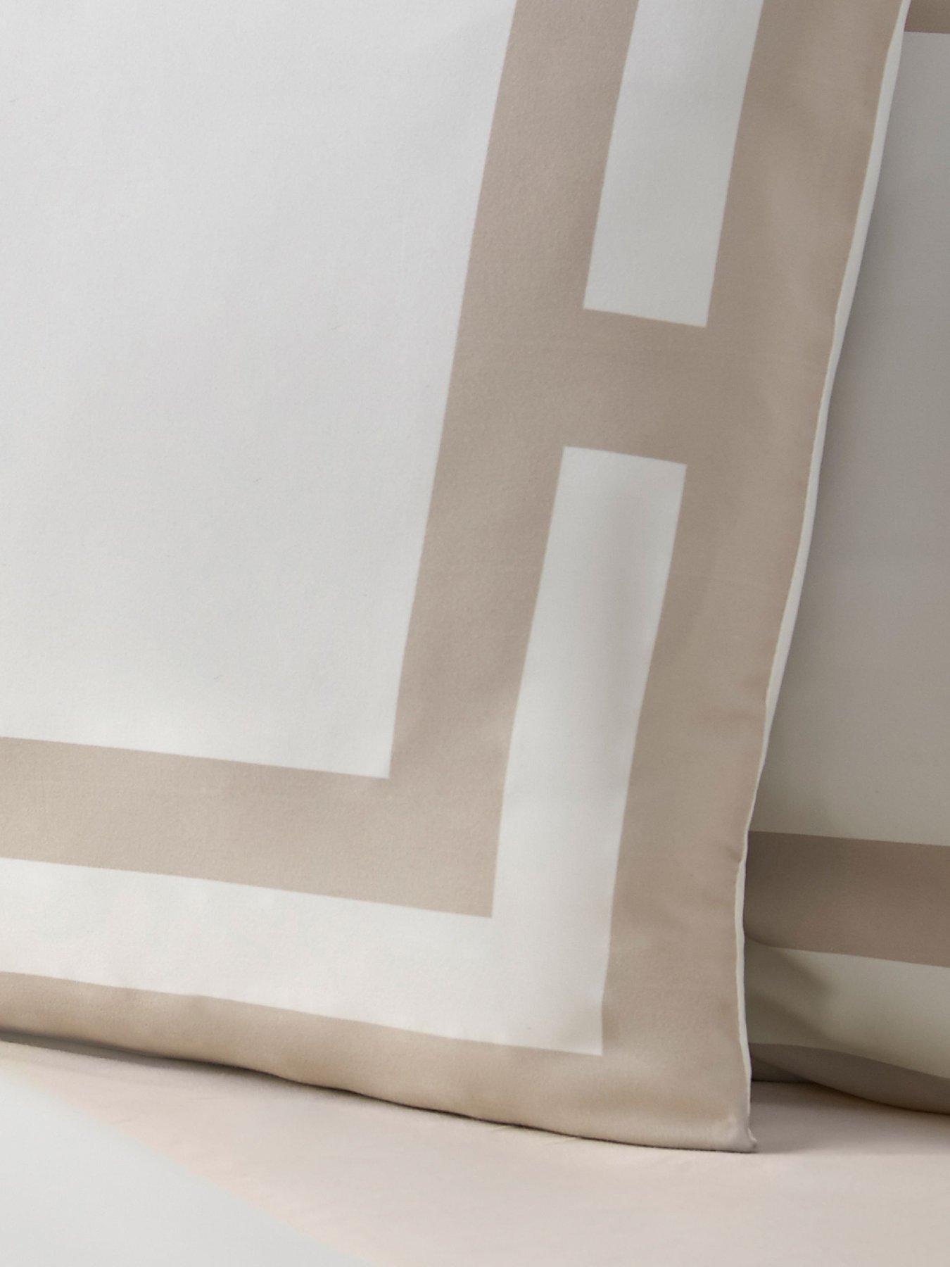 catherine-lansfield-so-soft-mono-panel-single-duvet-set-naturaloutfit