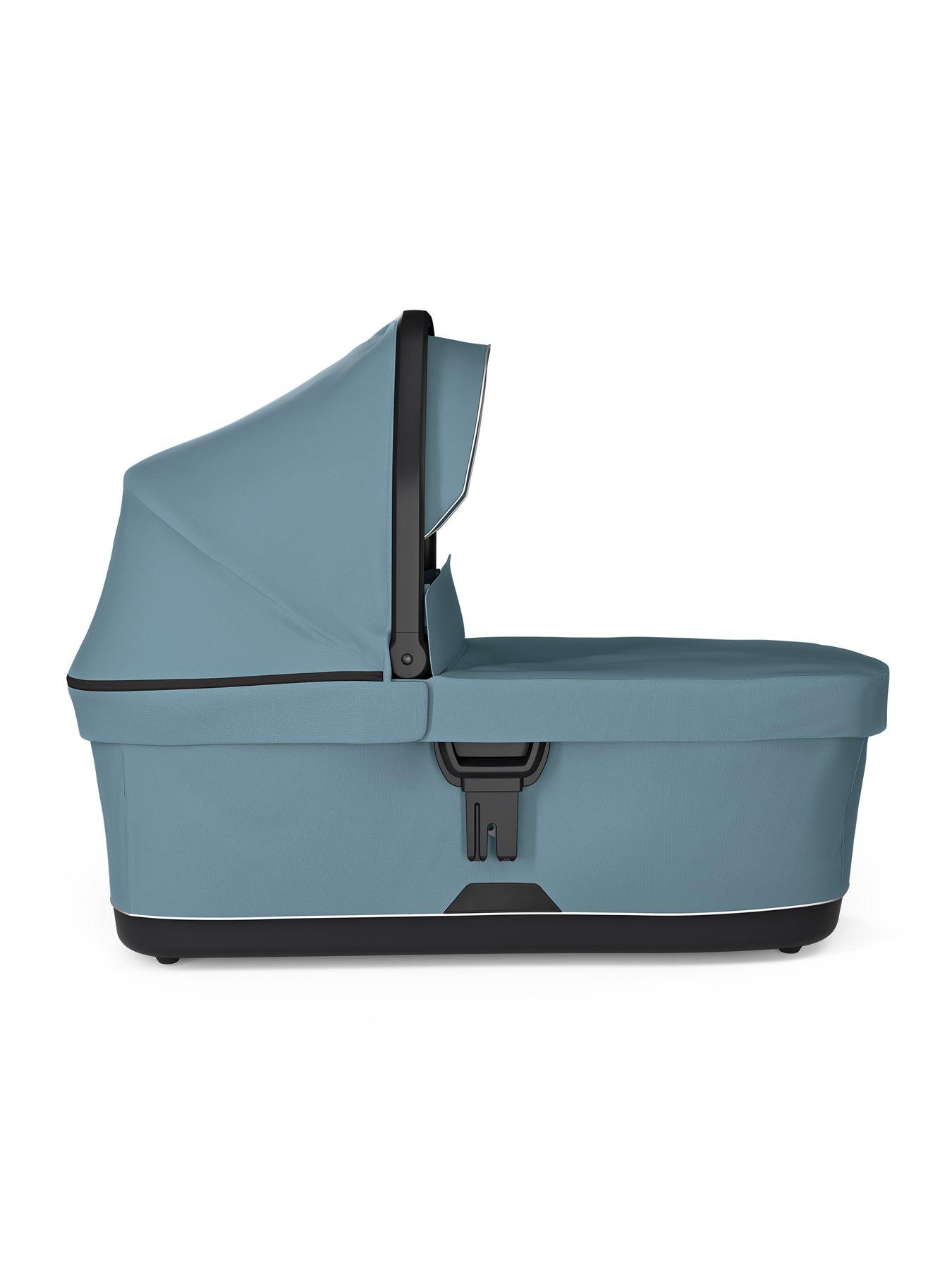 thule-bassinet--nbspmid-bluestillFront