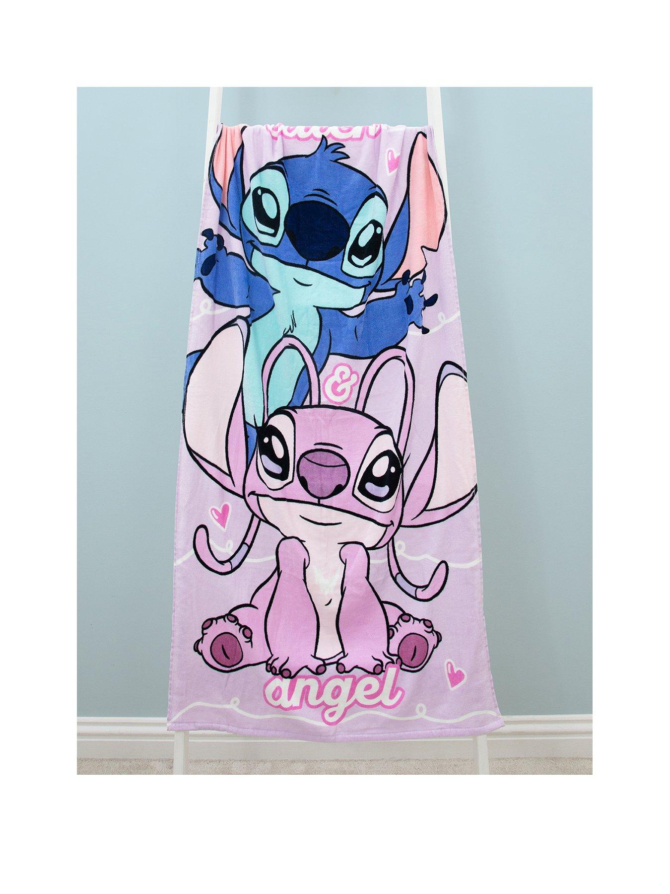 Image 1 of 4 of Lilo & Stitch Lilo &amp; Stitch Chill Beach Towel