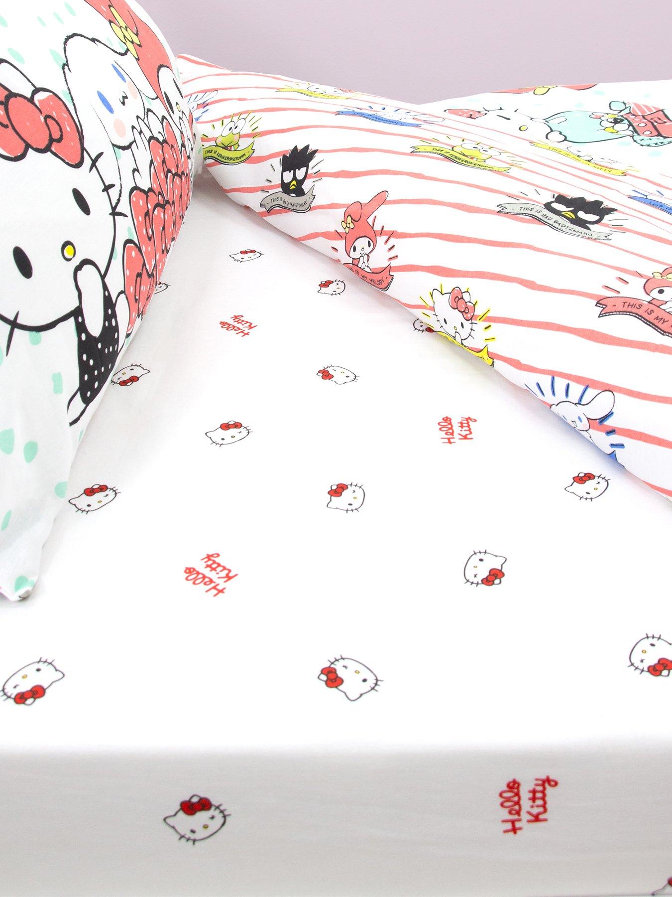hello-kitty-hello-kitty-sleepover-fitted-sheetfront