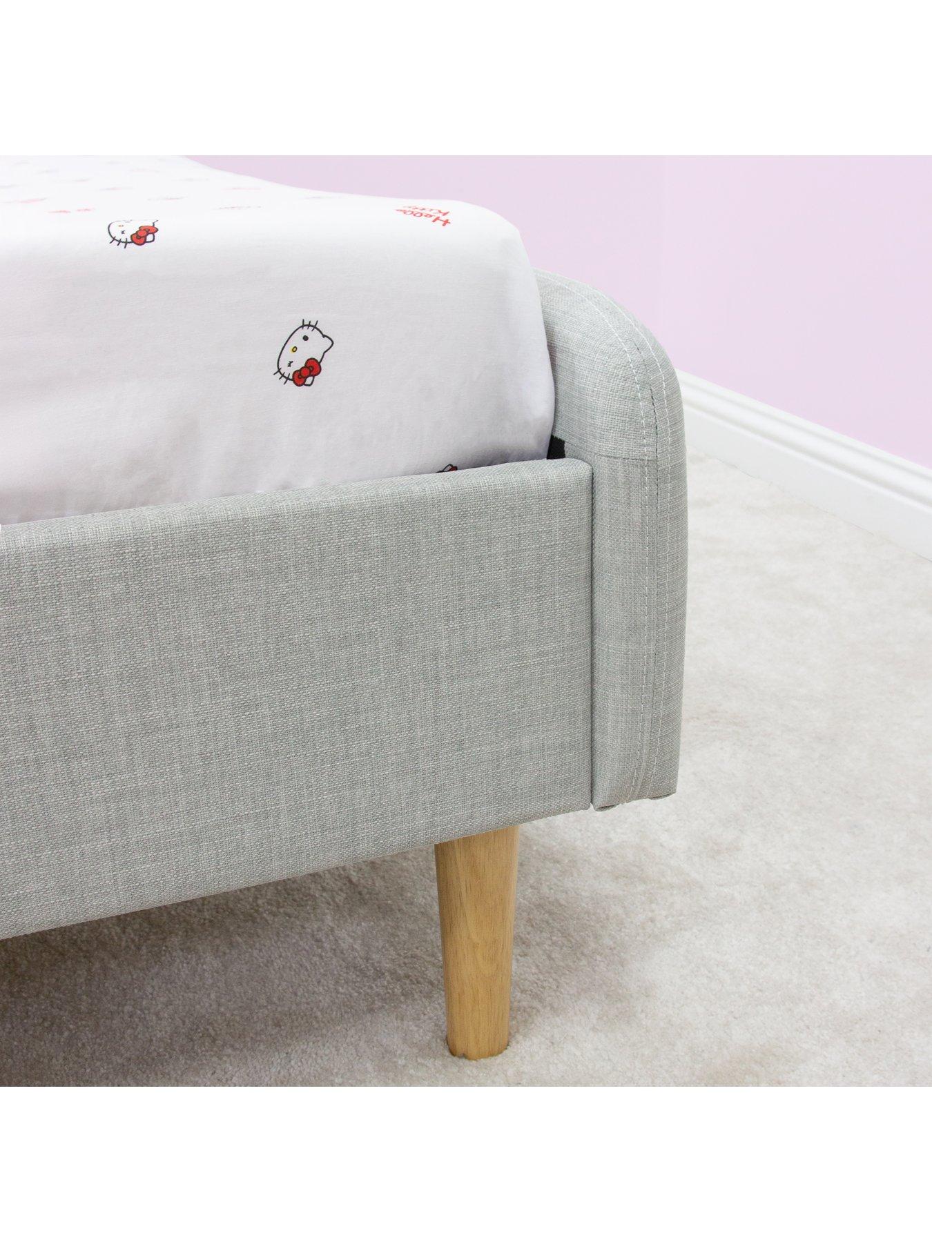 hello-kitty-hello-kitty-sleepover-fitted-sheetback