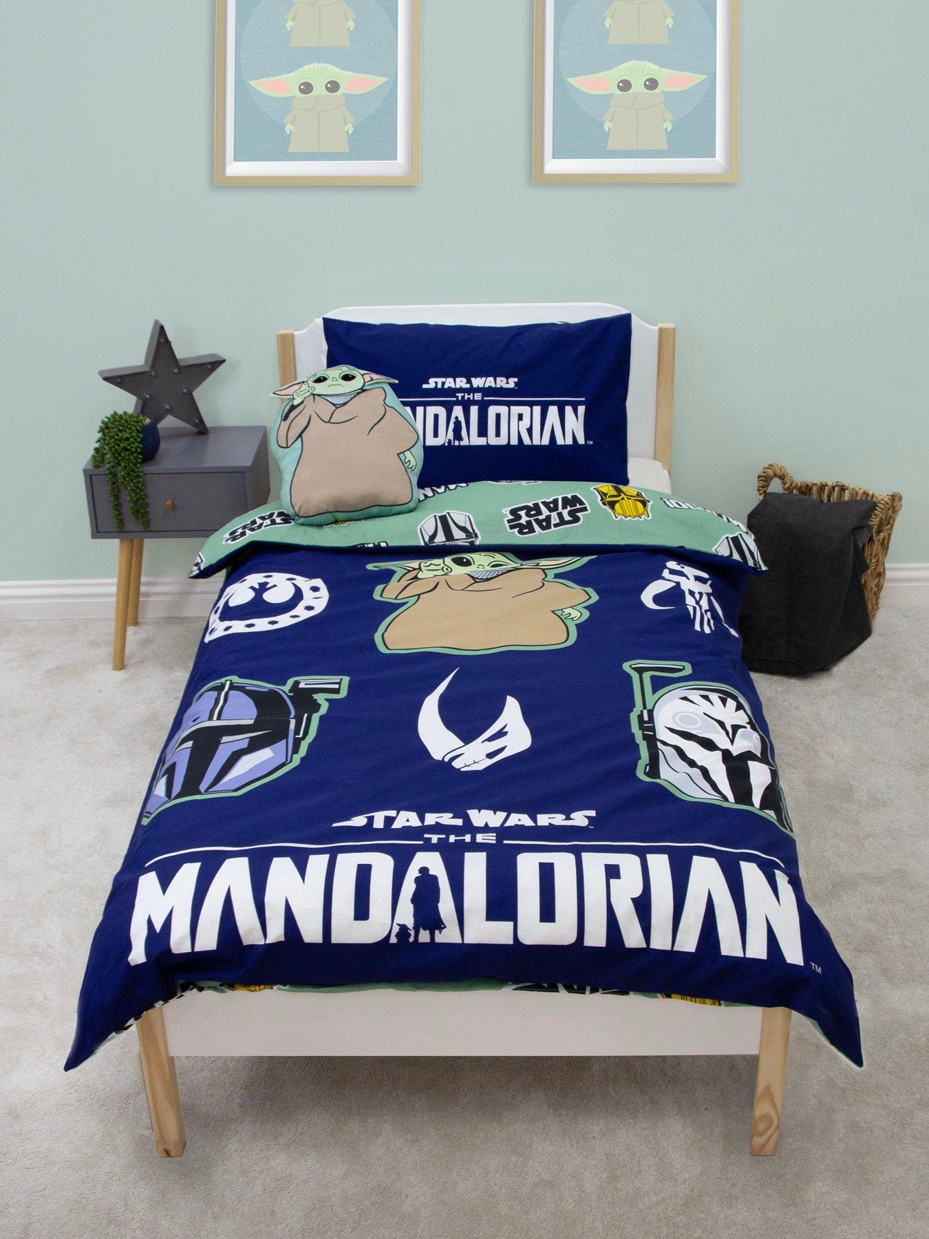 Image 1 of 6 of Star Wars Mandalorian Friend Panel Duvet- Single