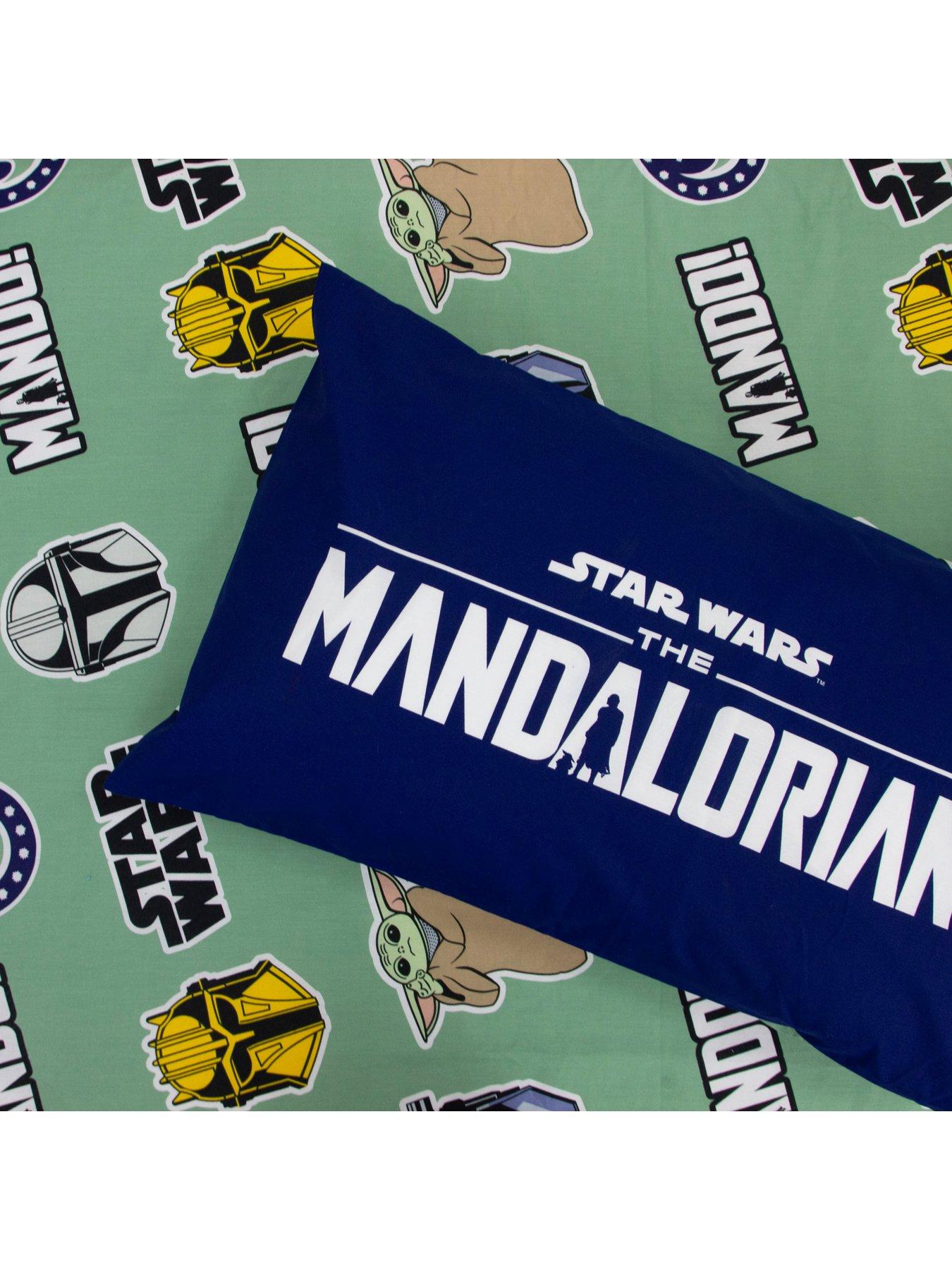 star-wars-mandalorian-friend-panel-duvet--singledetail