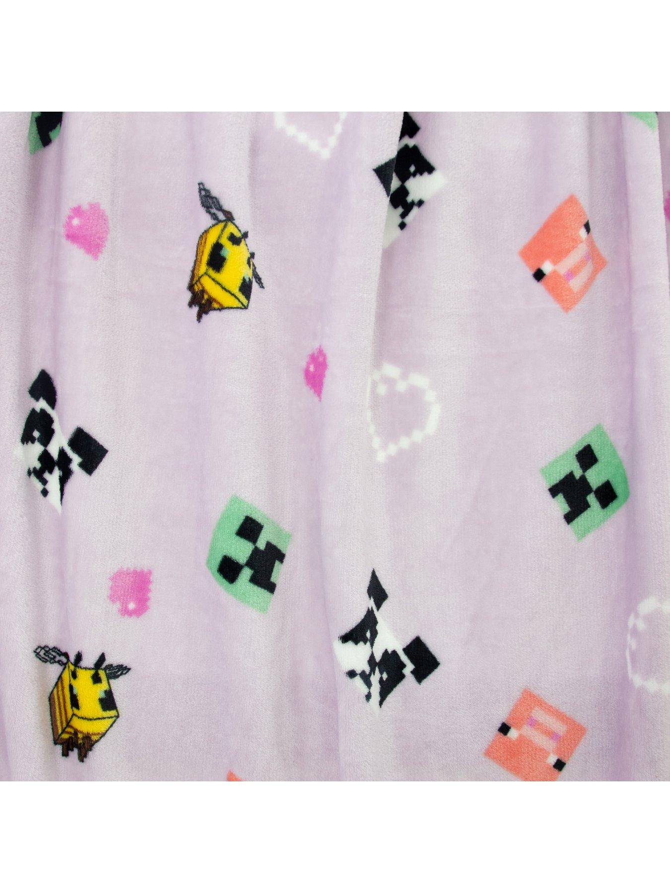 minecraft-minecraft-closeup-rotary-fleece-blanketoutfit