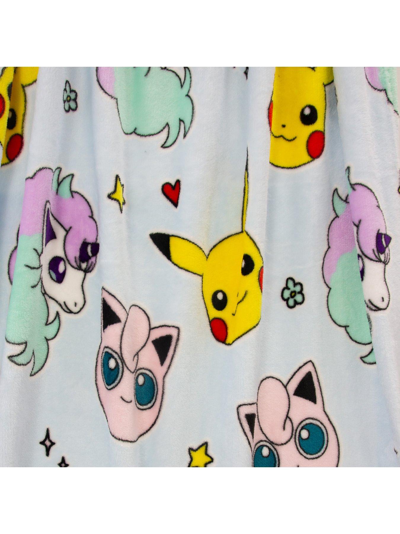 pokemon-pokemon-spirit-rotary-fleece-blanketback