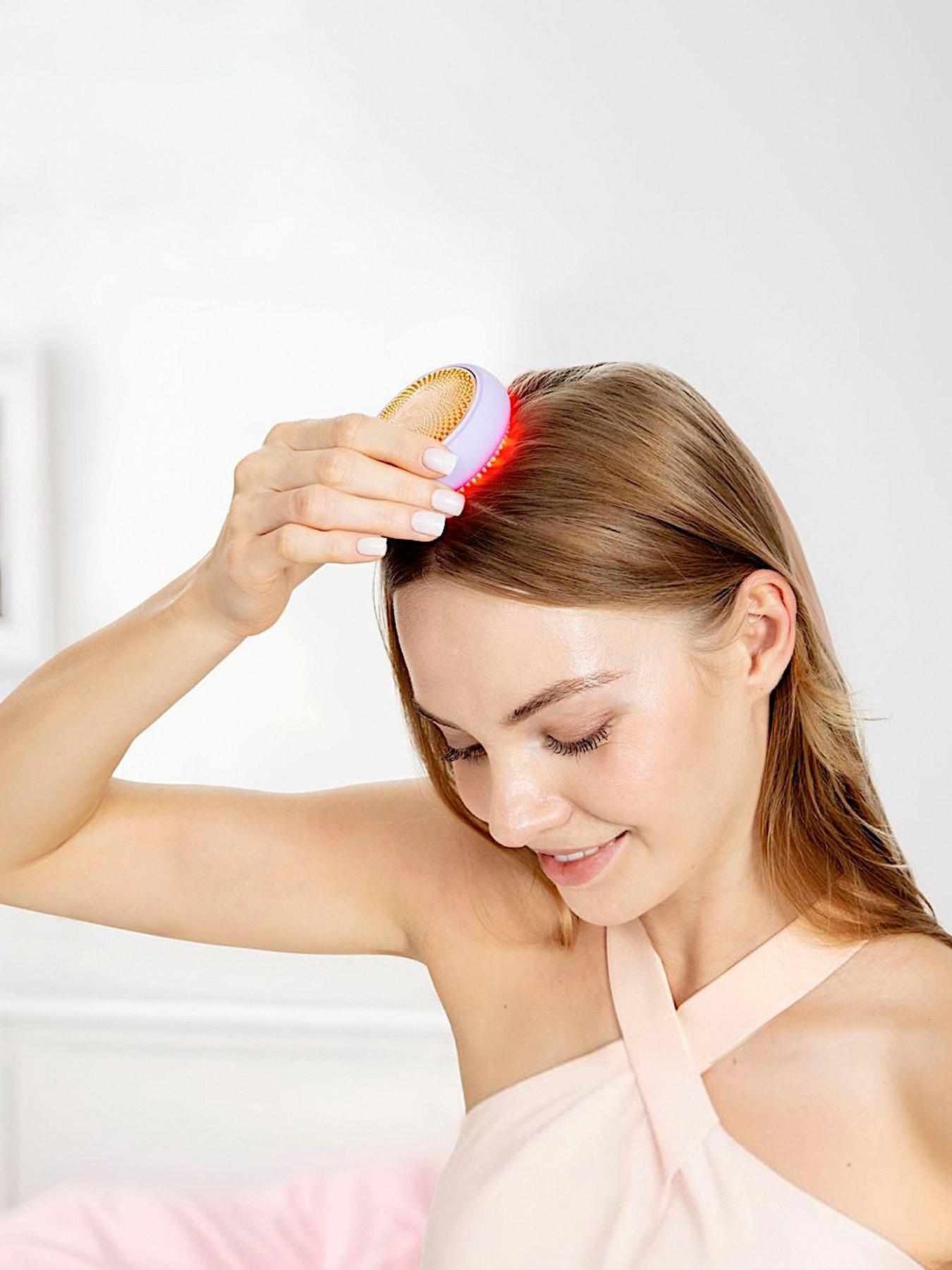 Image 4 of 6 of FOREO LUNA 4 Hair - LED Scalp Massager