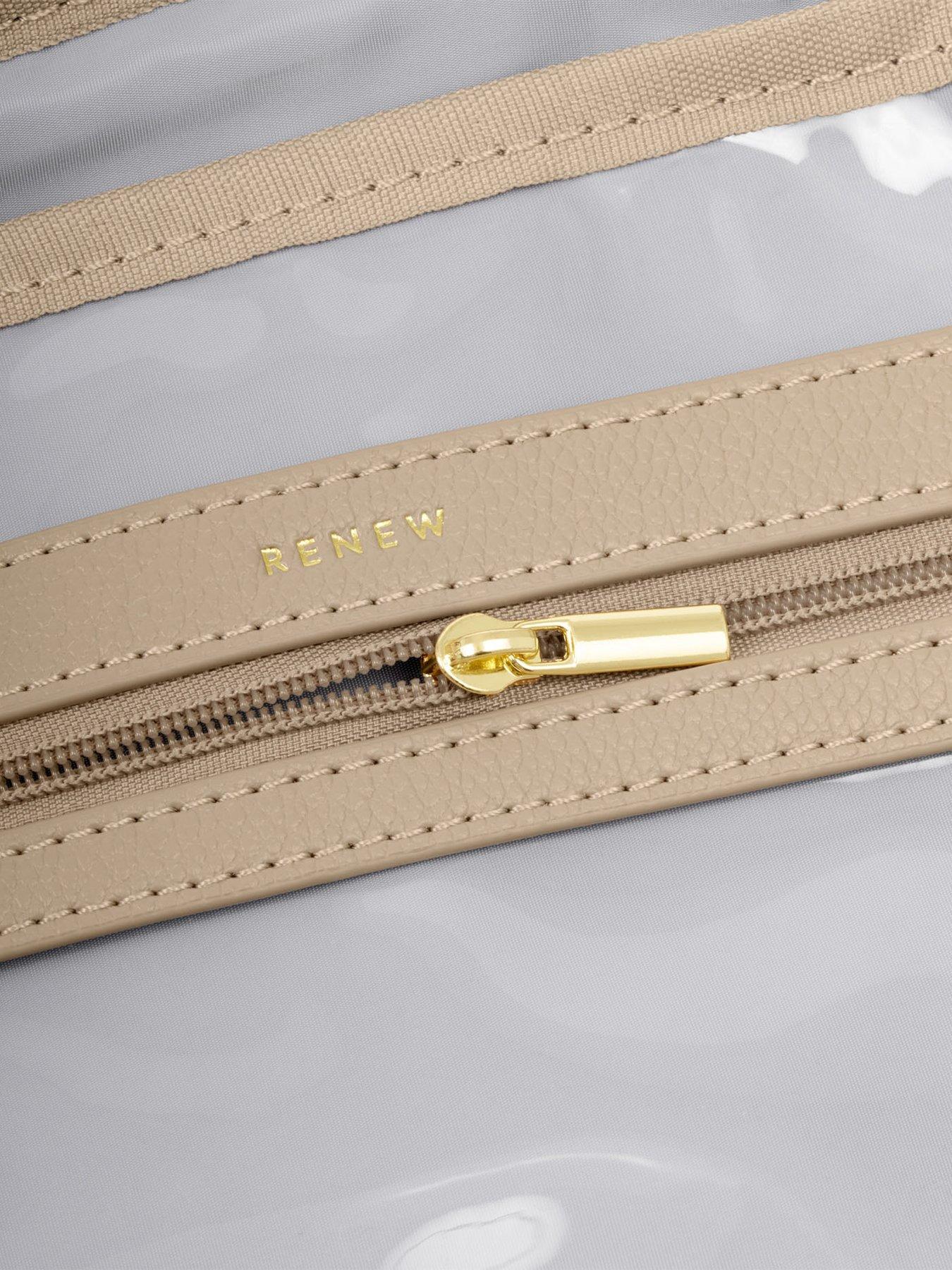 katie-loxton-hanging-wash-bag-light-taupedetail