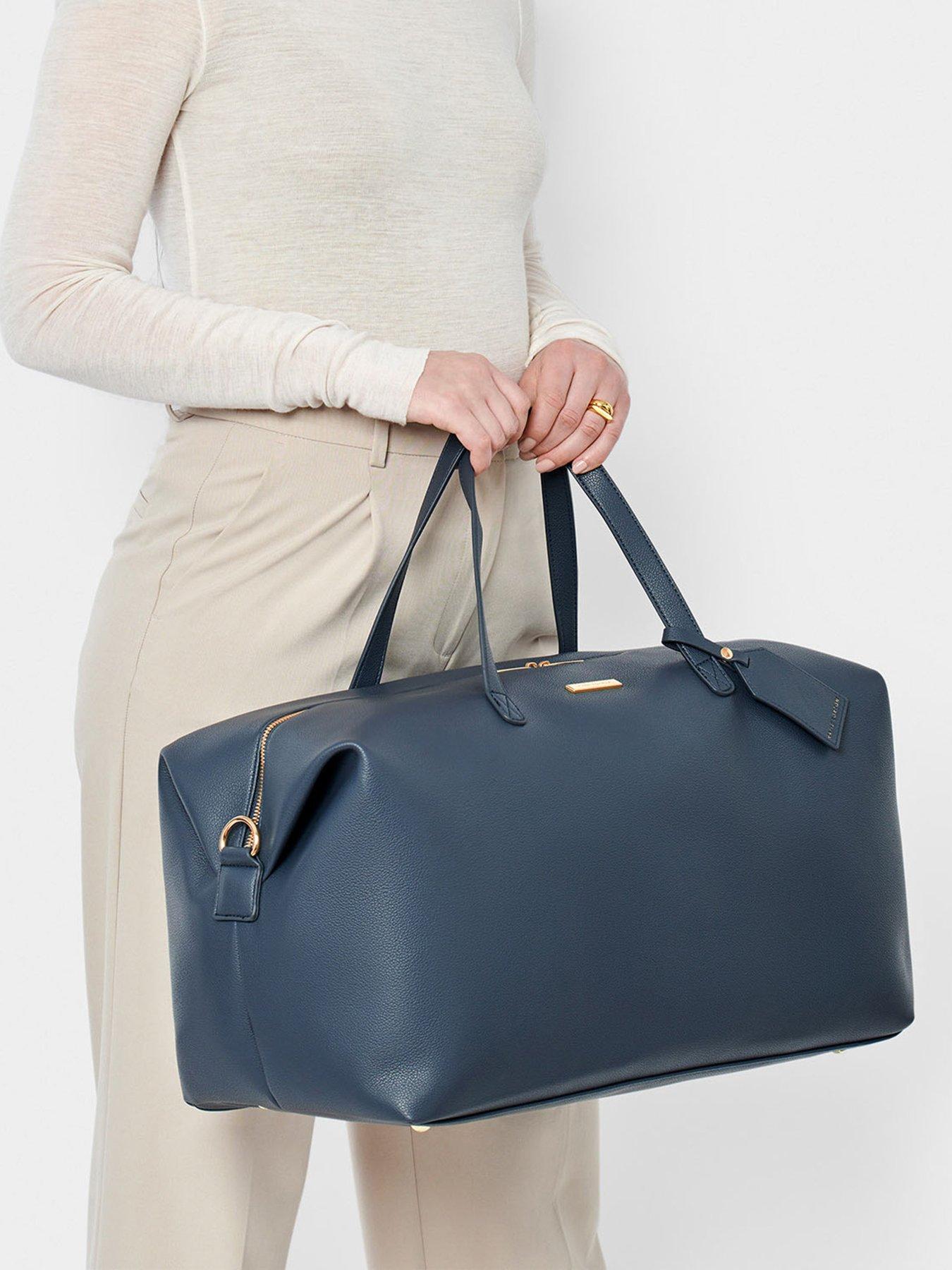 katie-loxton-weekend-holdall-bag-navyfront