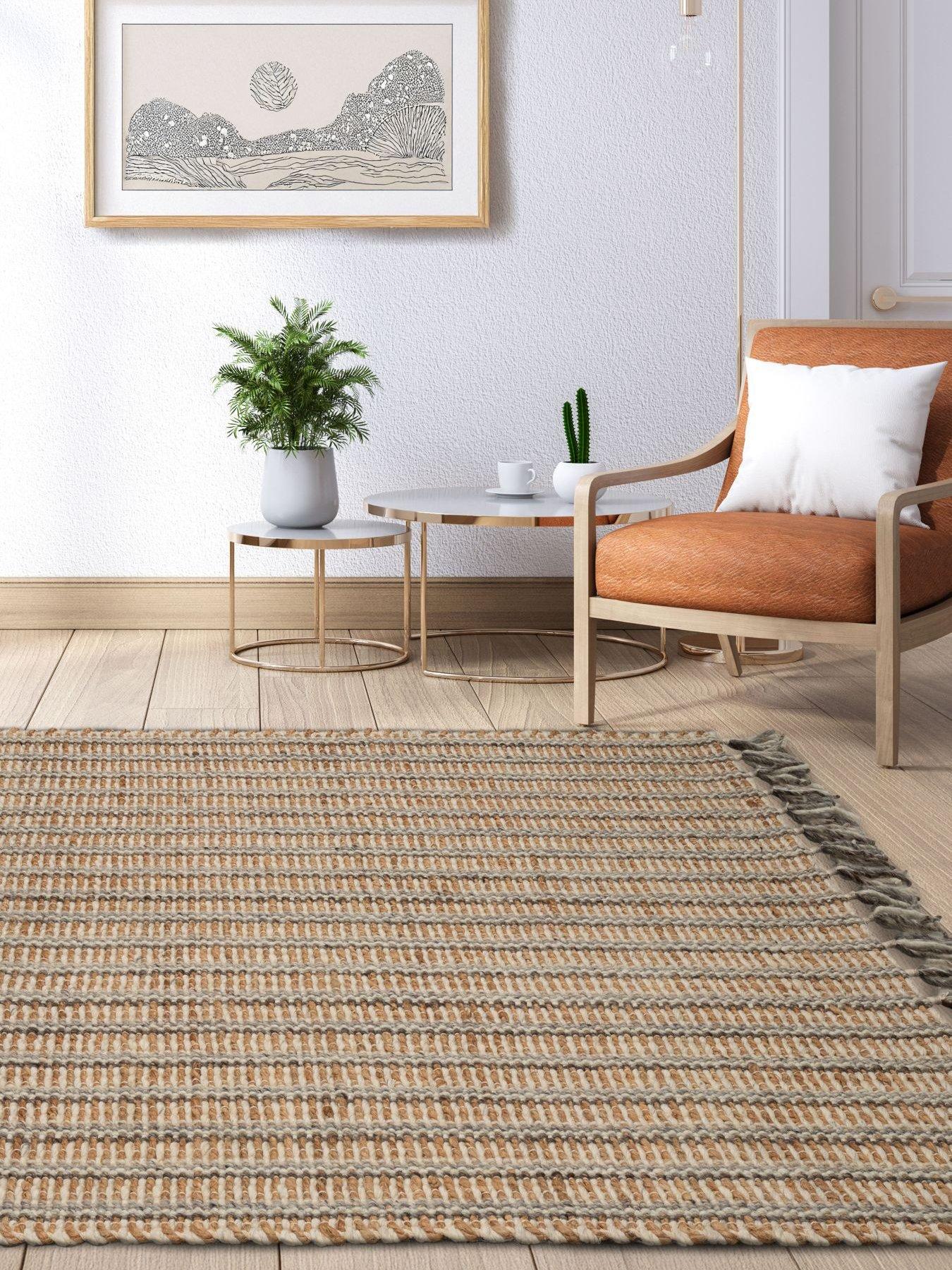The Very Collection Handwoven Striped Tassle Rug