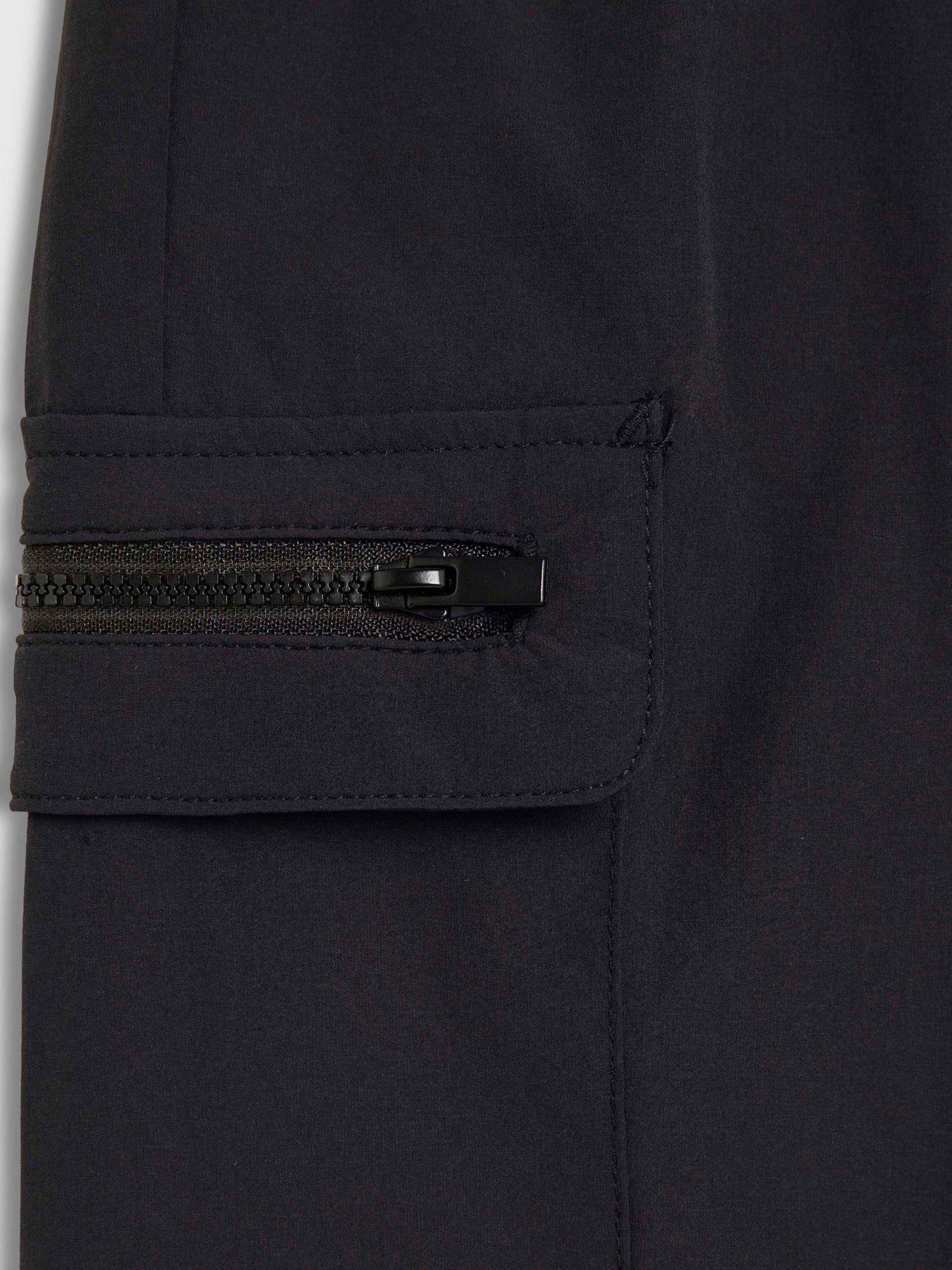river-island-older-boys-zip-cargo-trousers-blackdetail