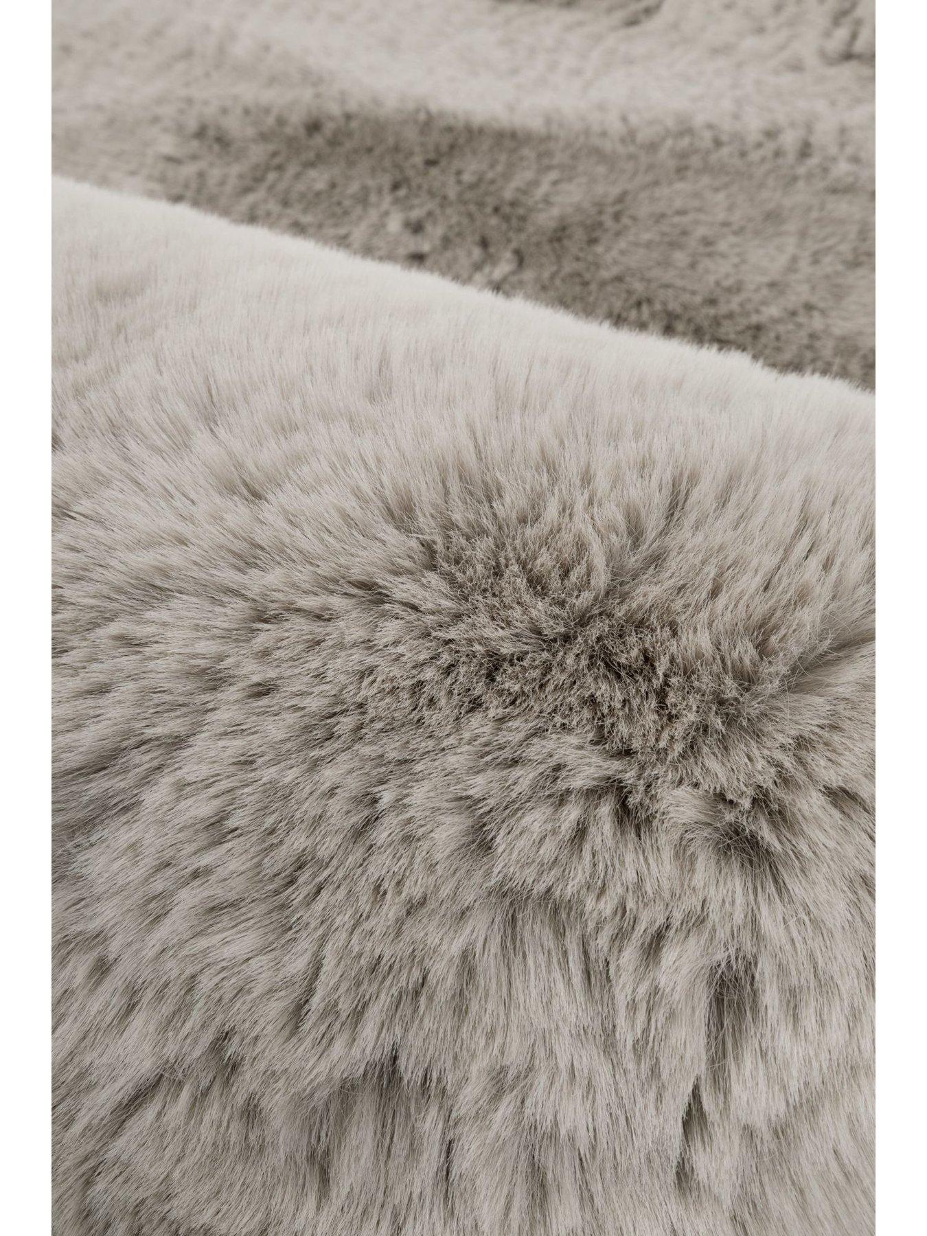 the-very-collection-polar-faux-fur-rugback