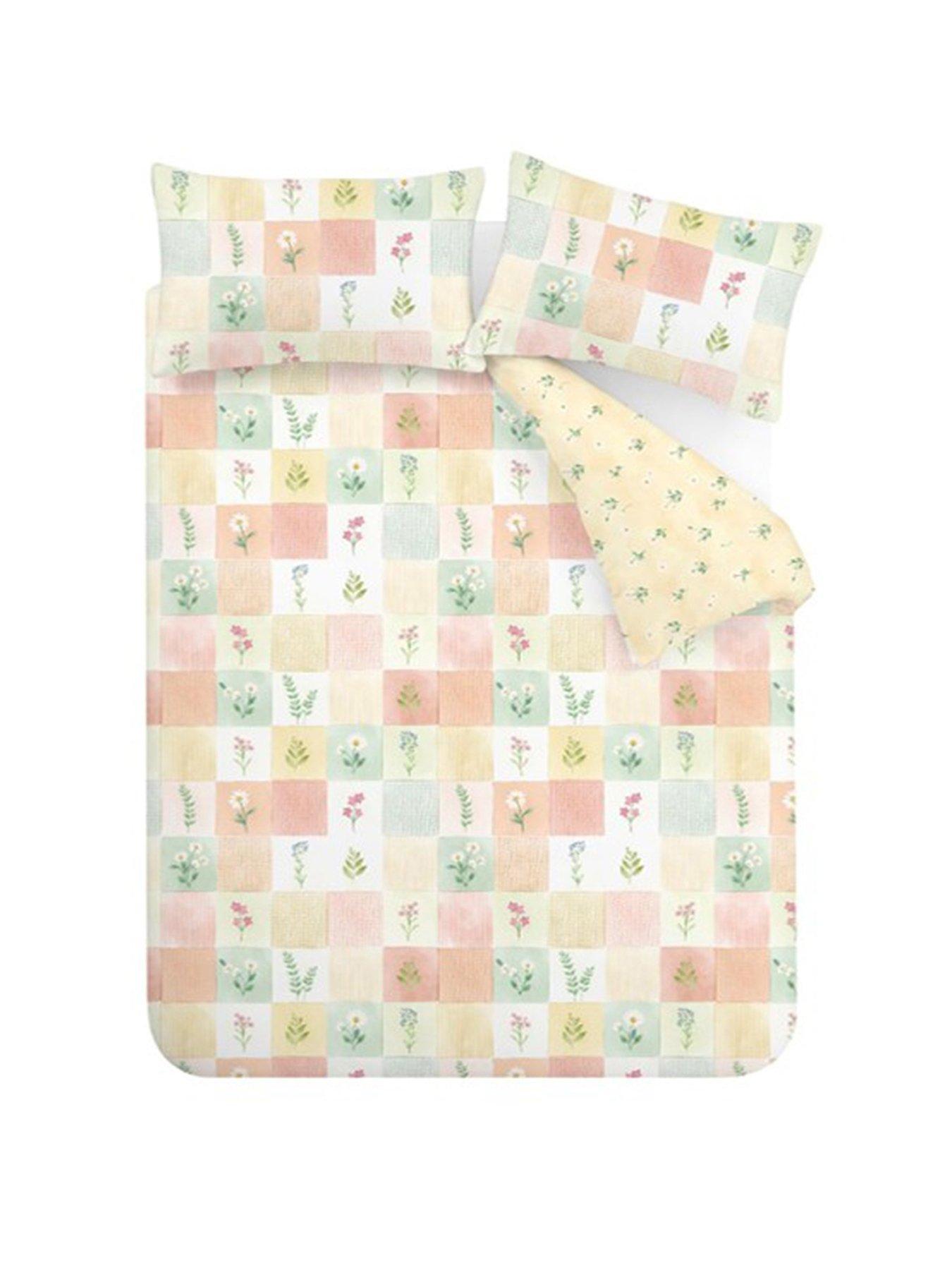 catherine-lansfield-daisy-patchwork-duvet-set-yellowstillFront