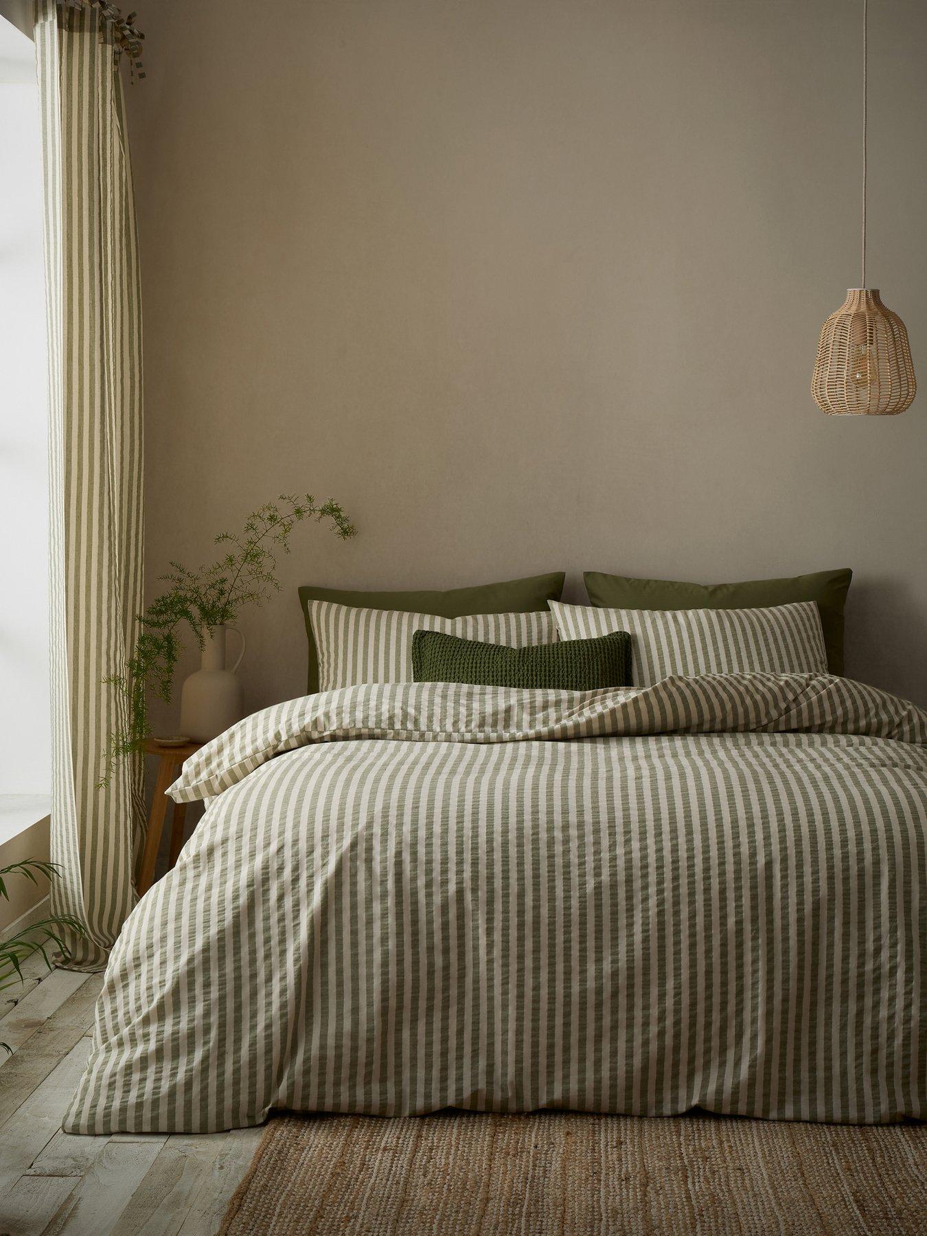pineapple-elephant-cotton-rich-woven-stripe-duvet-set-green
