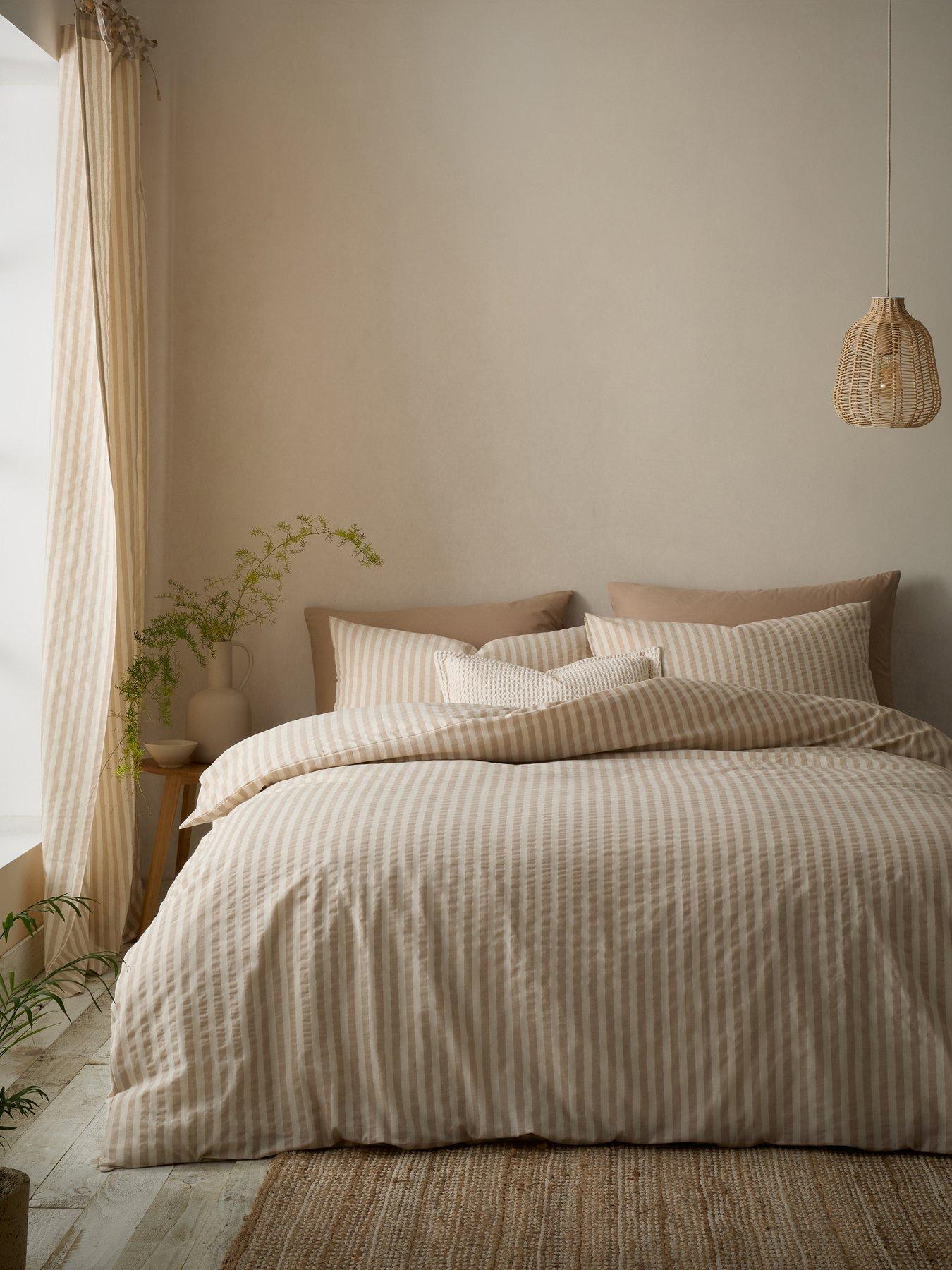 Pineapple Elephant Cotton Rich Woven Stripe Super King Duvet Set Natural