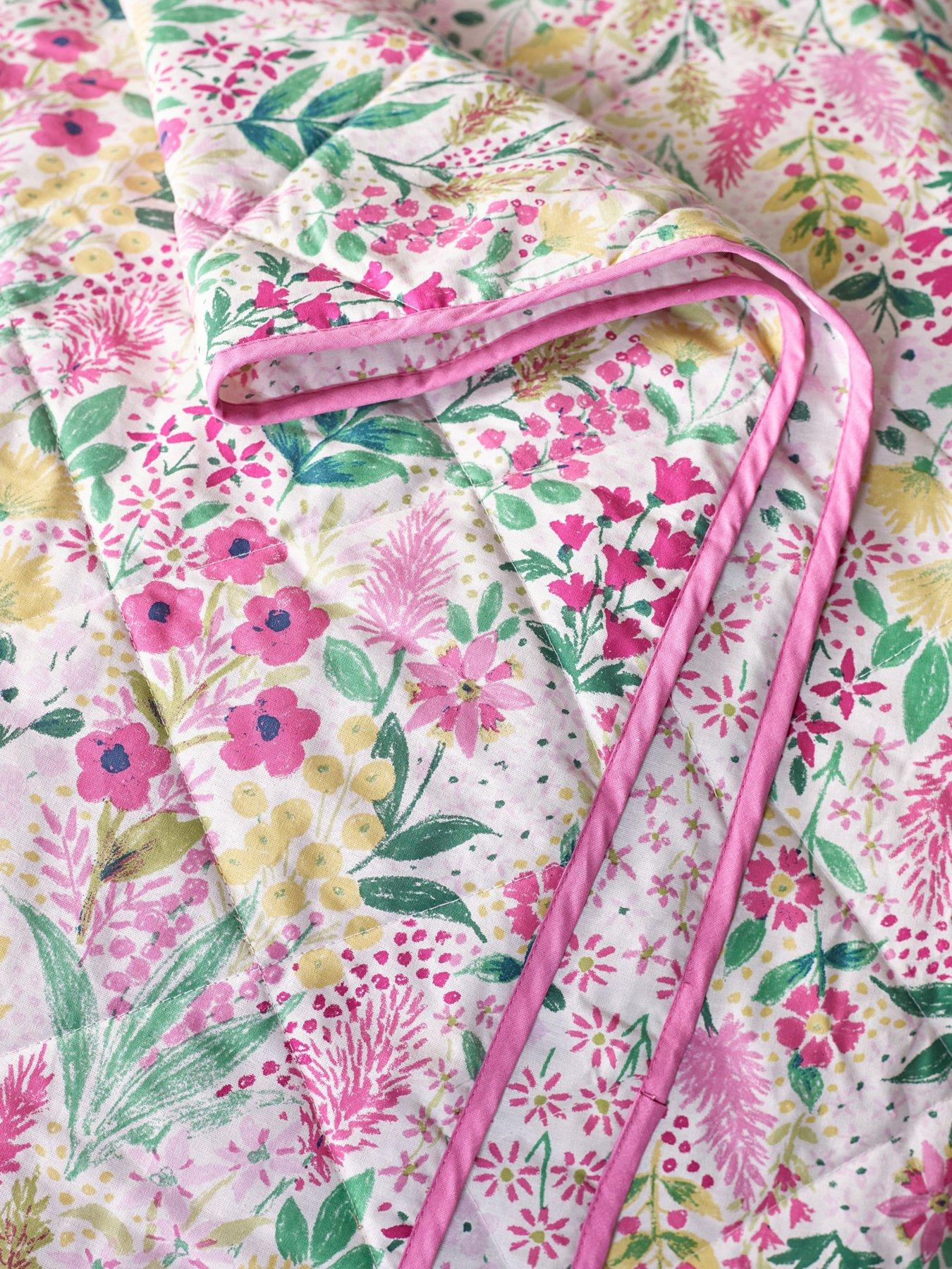 catherine-lansfield-tilly-floral-bedspread-220x230back