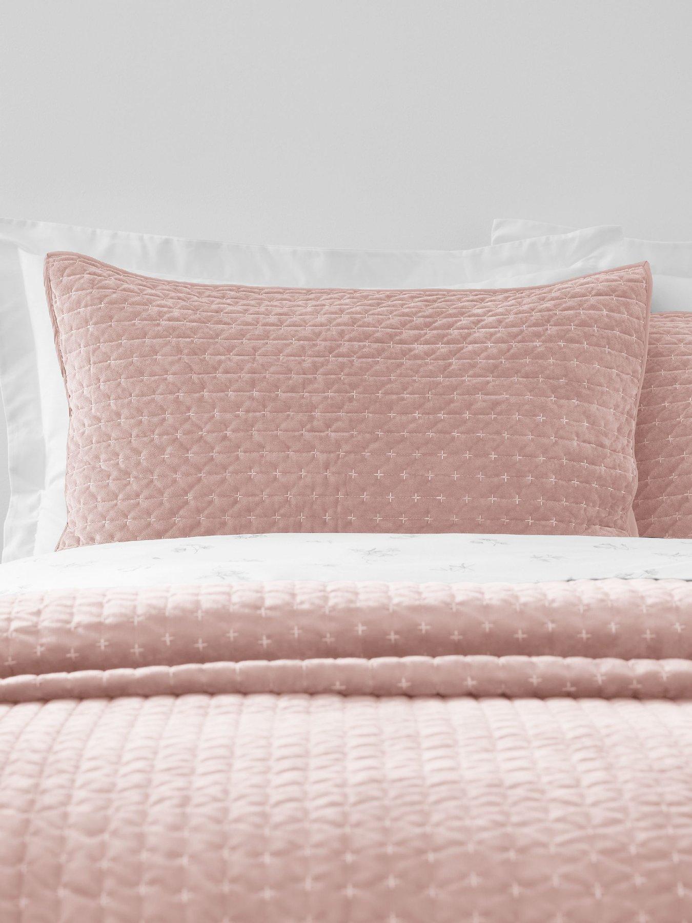 bianca-attica-velvet-pillowsham-pairfront
