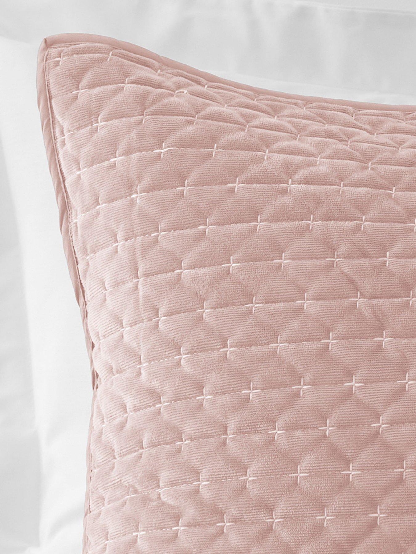 bianca-attica-velvet-pillowsham-pairback