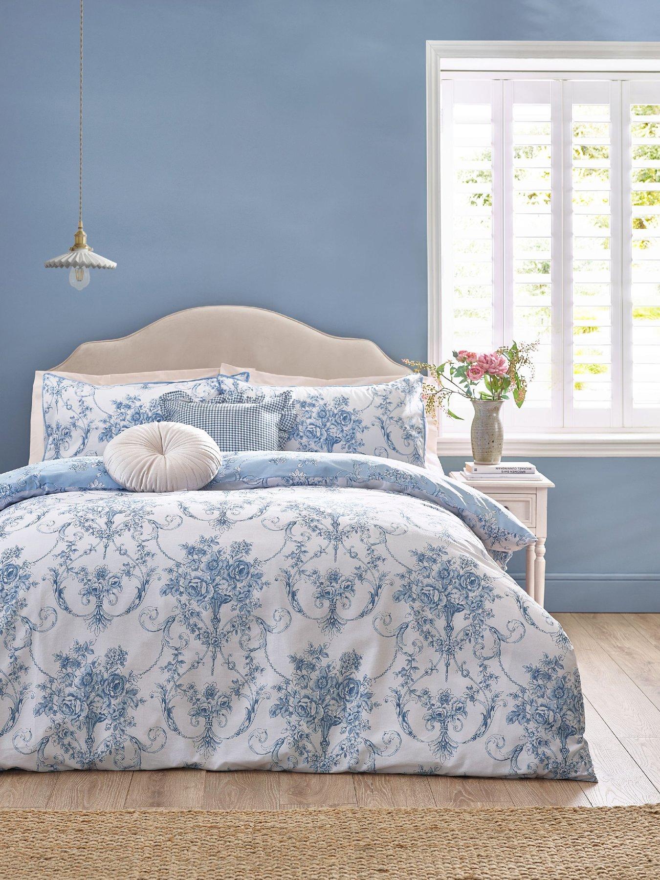catherine-lansfield-antoinette-damask-floral-super-duvet-set-bluefront
