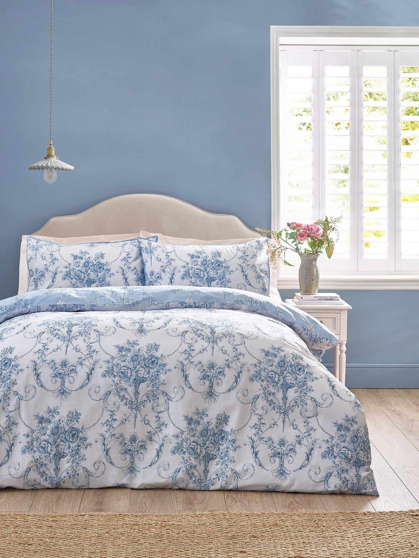 catherine-lansfield-antoinette-damask-floral-super-duvet-set-blueback