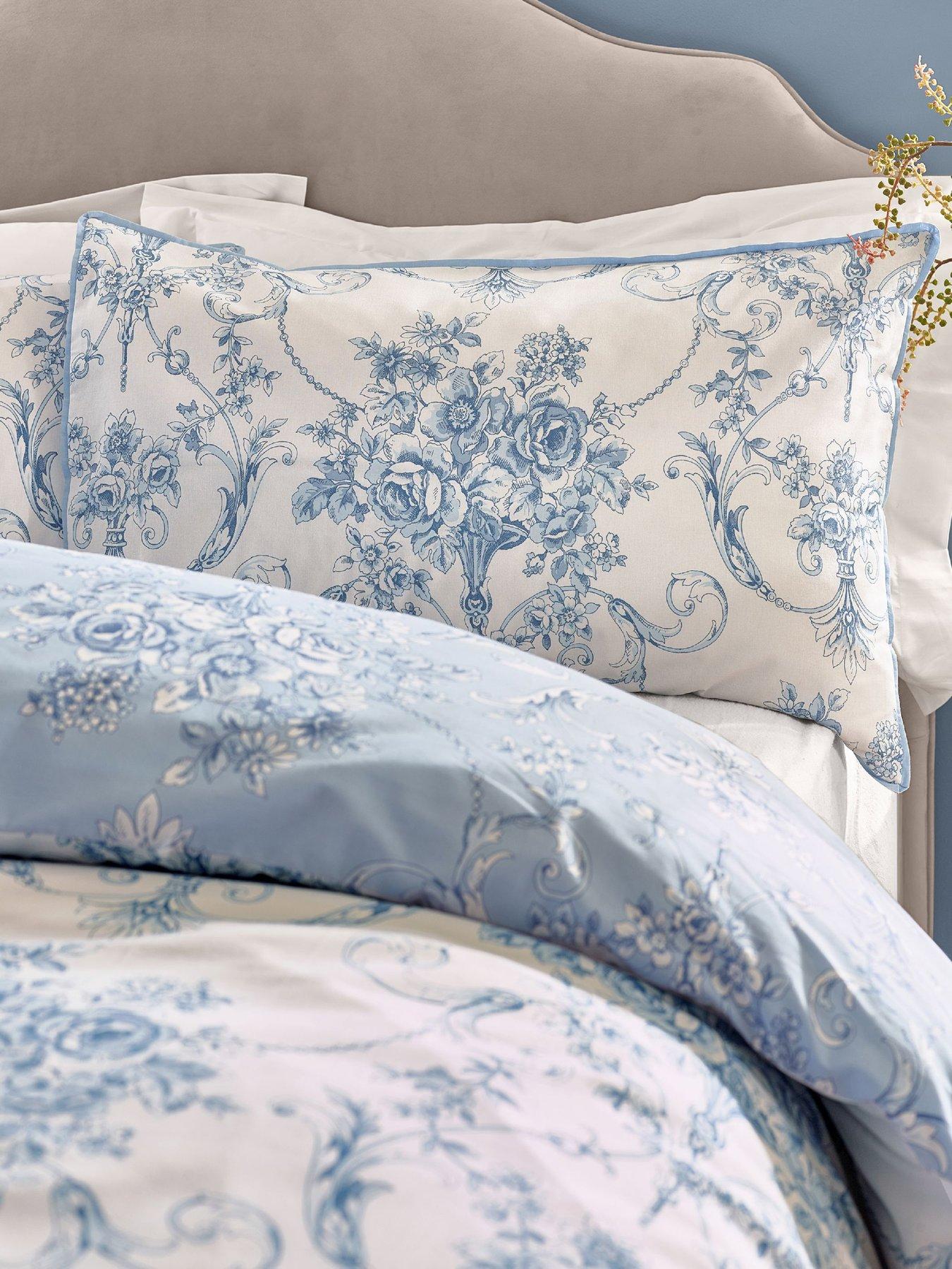 catherine-lansfield-antoinette-damask-floral-super-duvet-set-bluedetail