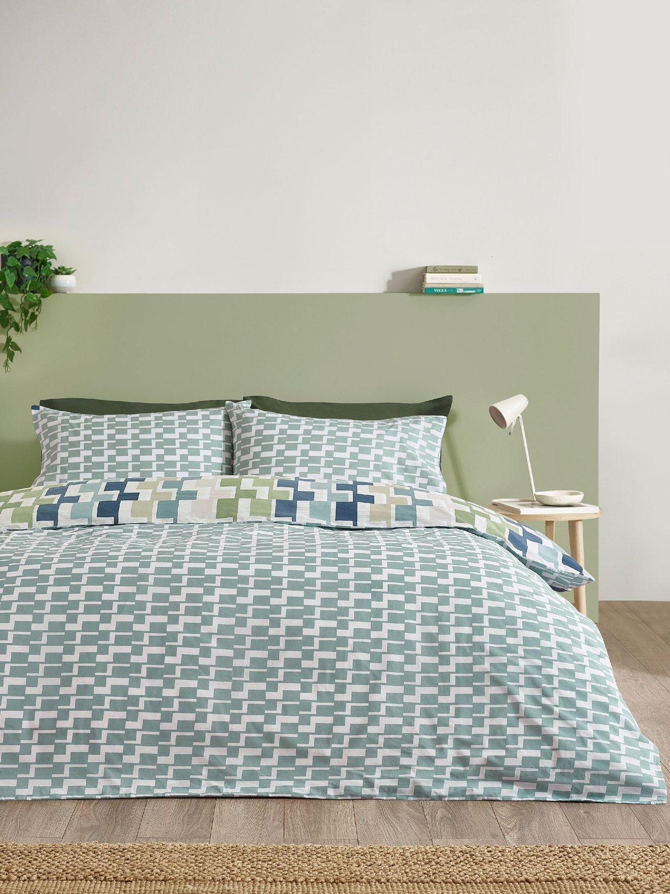 catherine-lansfield-bryson-duvet-set-blueback