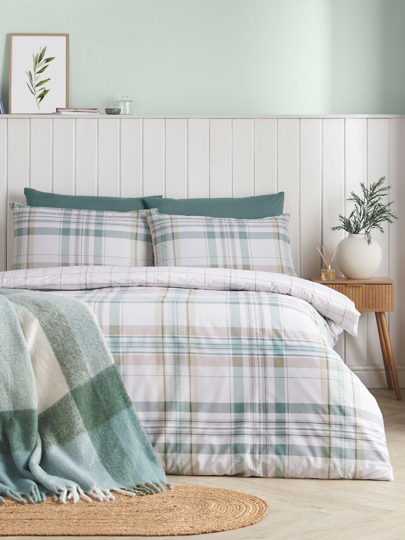 Image 1 of 6 of Catherine Lansfield Cartmel Check Duvet Set Green