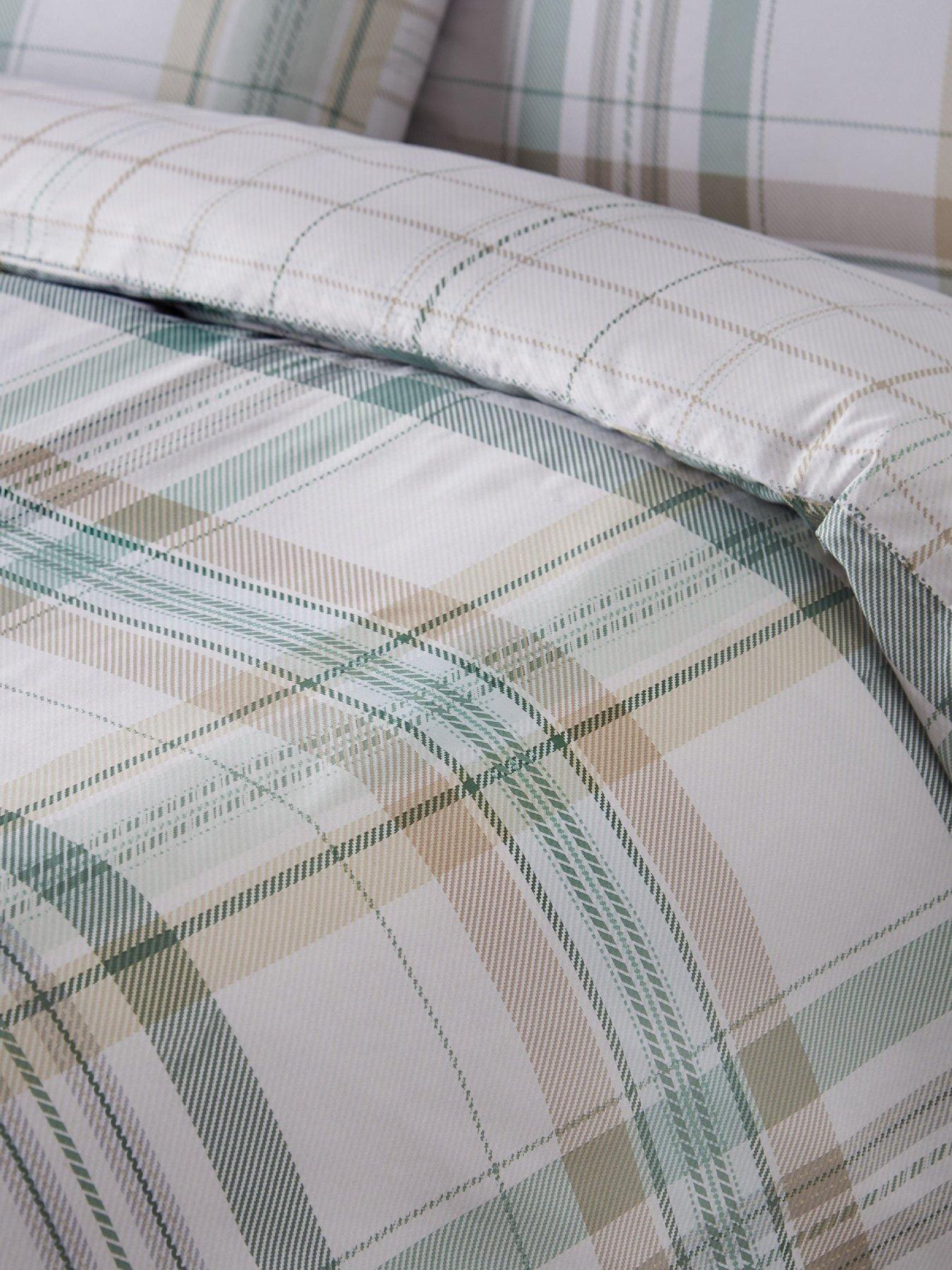 Image 6 of 6 of Catherine Lansfield Cartmel Check Duvet Set Green