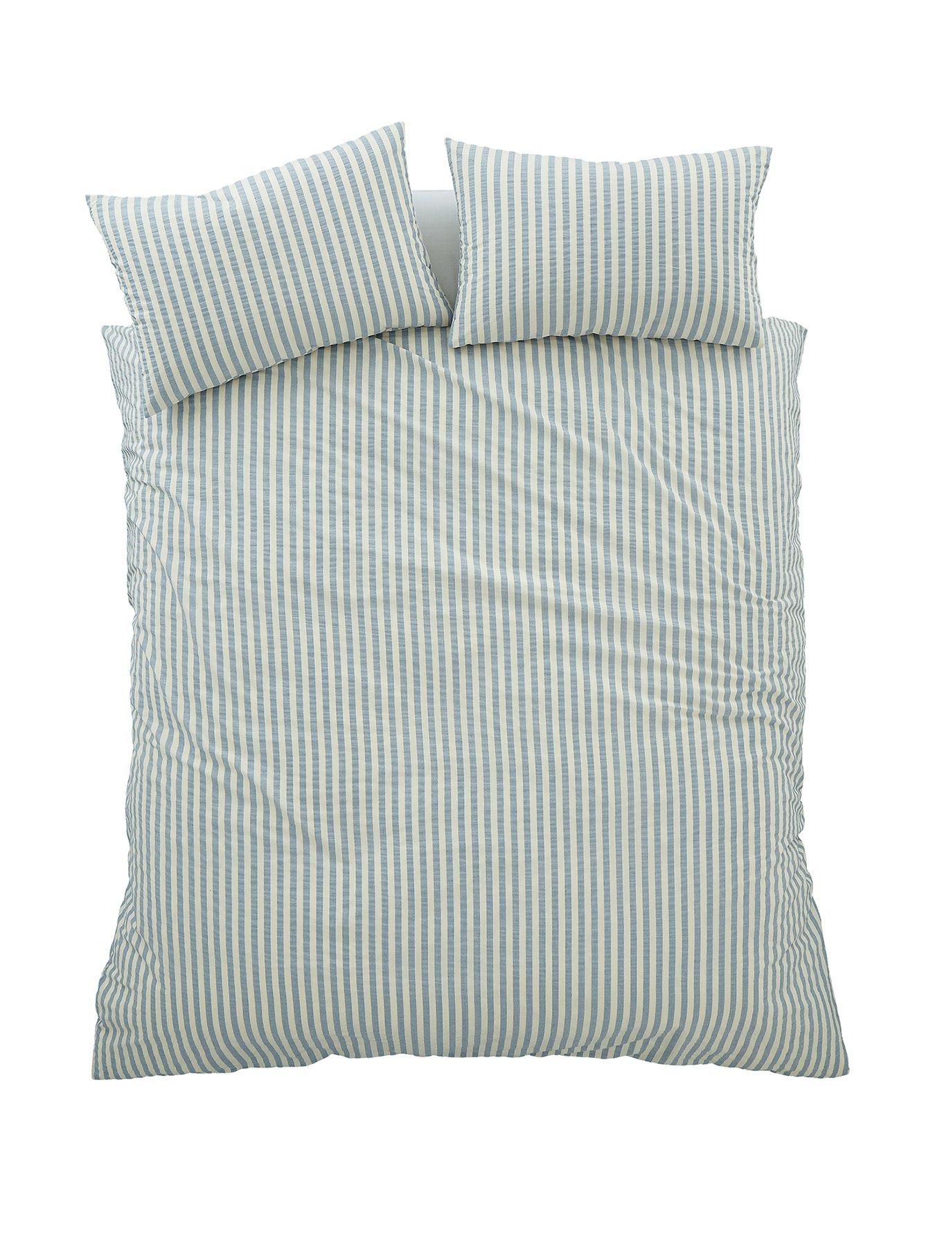 pineapple-elephant-cotton-rich-woven-stripe-duvet-set-bluestillFront