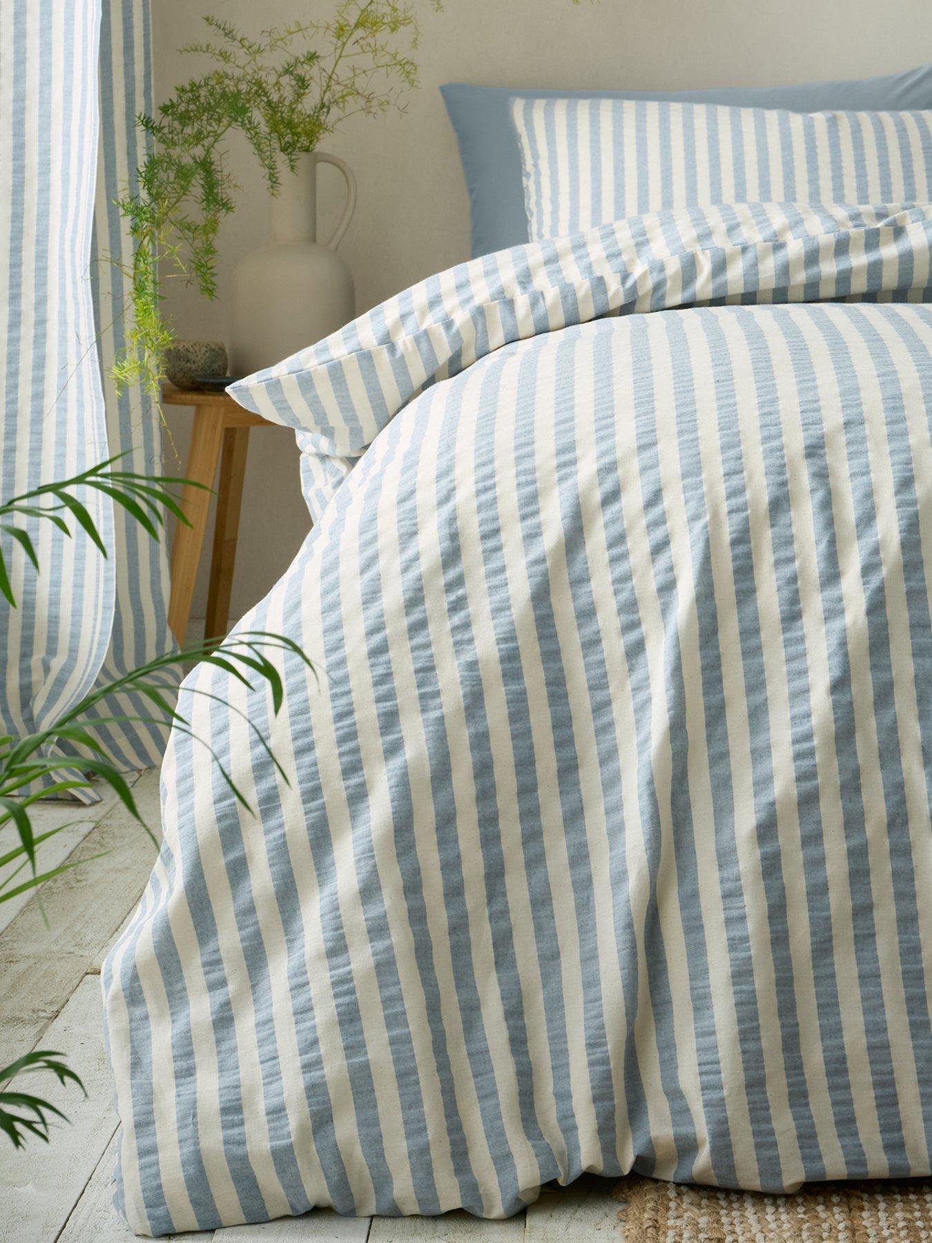 pineapple-elephant-cotton-rich-woven-stripe-duvet-set-bluedetail