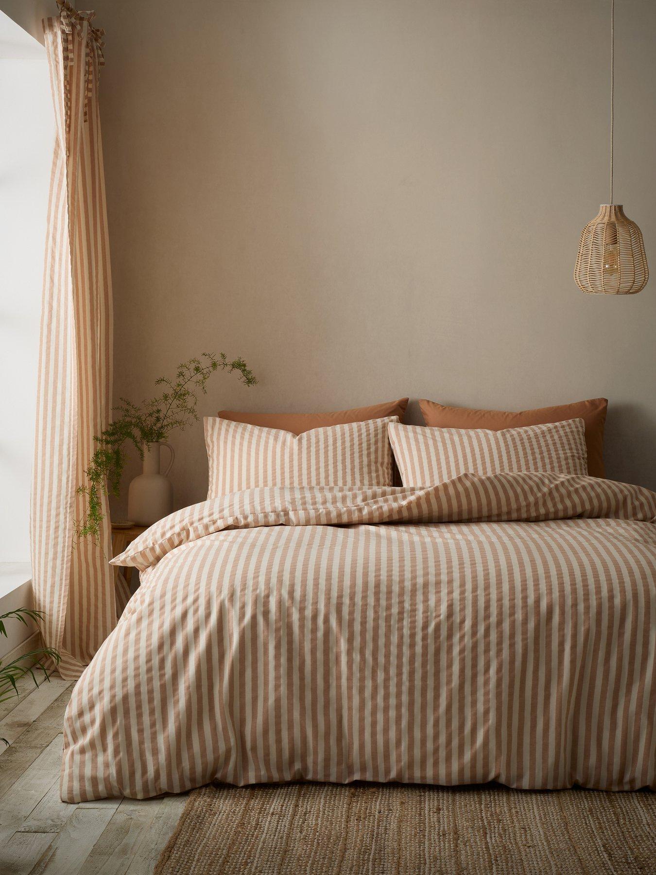 pineapple-elephant-cotton-rich-woven-stripe-duvet-set-clayback