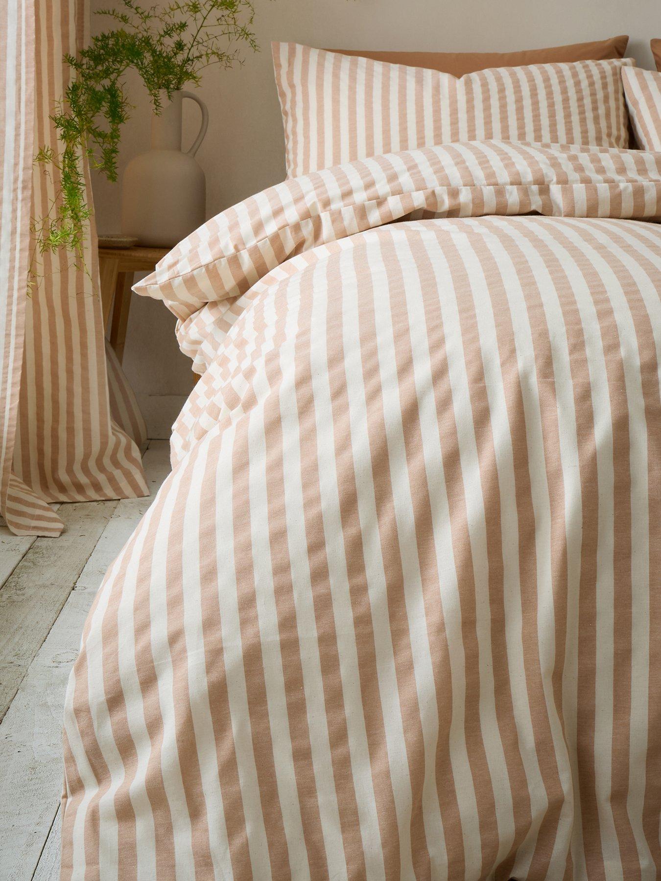 pineapple-elephant-cotton-rich-woven-stripe-duvet-set-claydetail